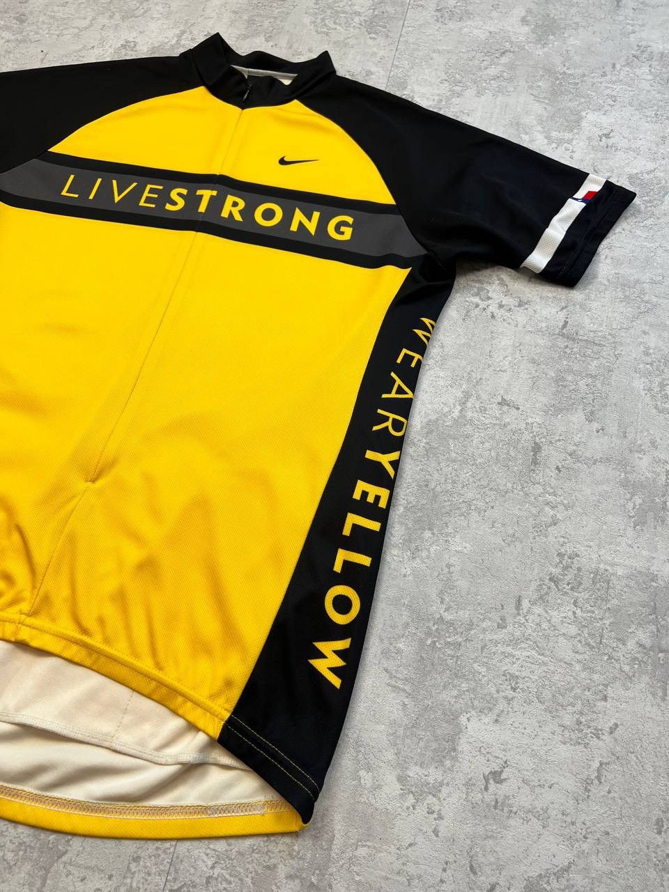 Nike Vintage Nike Livestrong Cycling Jersey Size US XL / EU 56 / 4 - 6 Thumbnail