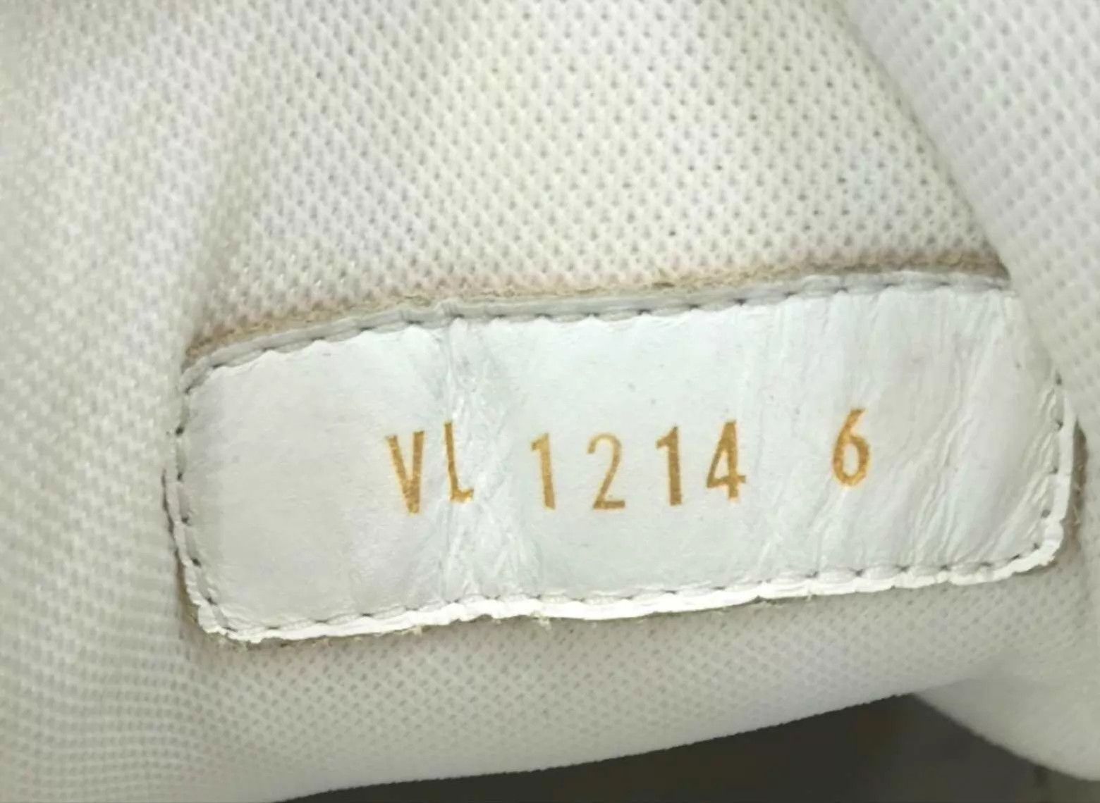 Louis Vuitton LV White All Over Print Trainer Sneaker 40 Size US 7 / EU 40 - 7 Thumbnail