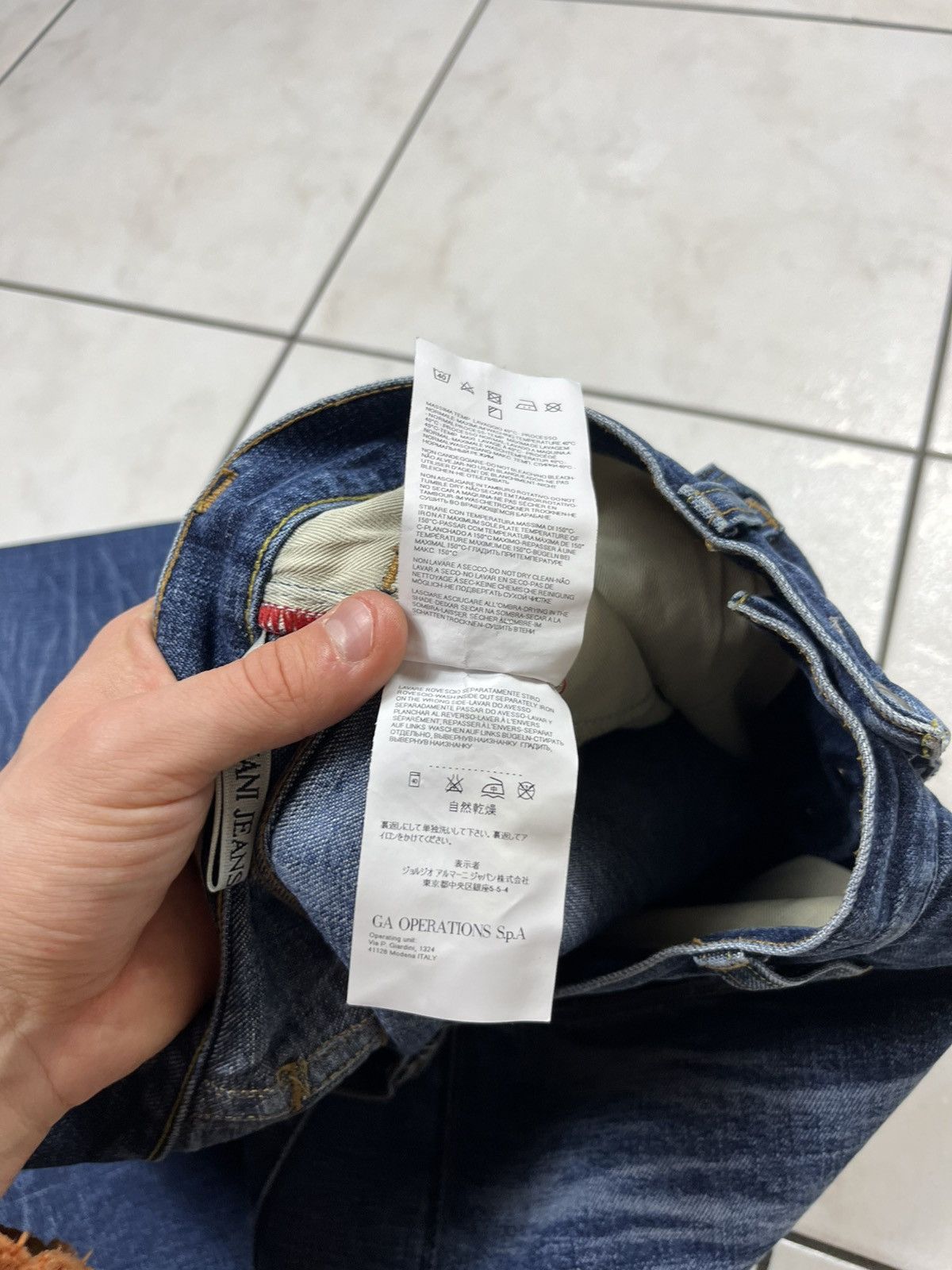 Armani × Giorgio Armani Vintage Armani jeans distressed denim y2k washed J21 regular Size US 33 - 24 Thumbnail