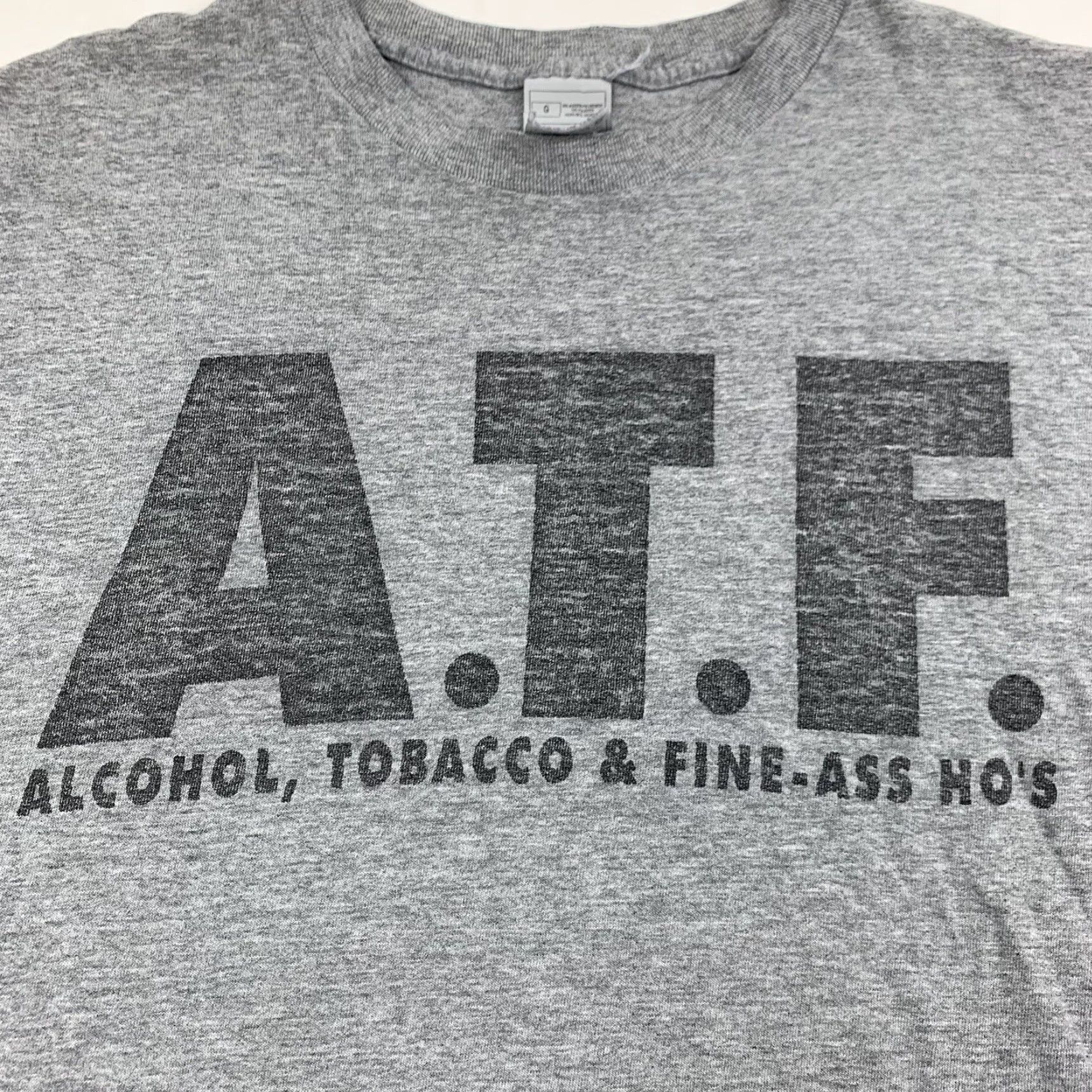 Fruit Of The Loom VINTAGE Fruit of the Loom T-Shirt Men Adult Large Gray Funny Grunge Y2K 90s Worn Size US L / EU 52-54 / 3 - 2 Thumbnail