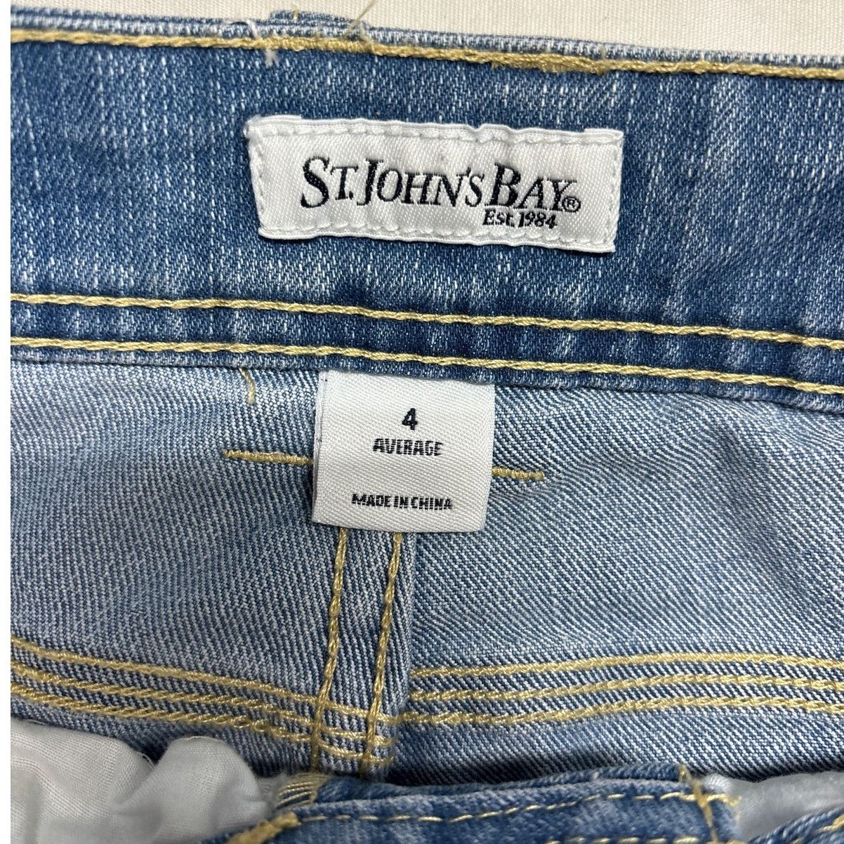 St. Johns Bay St. John's Bay Women's Denim stretch 4 Classic Bermuda short Size 27" / US 4 / IT 40 - 6 Thumbnail
