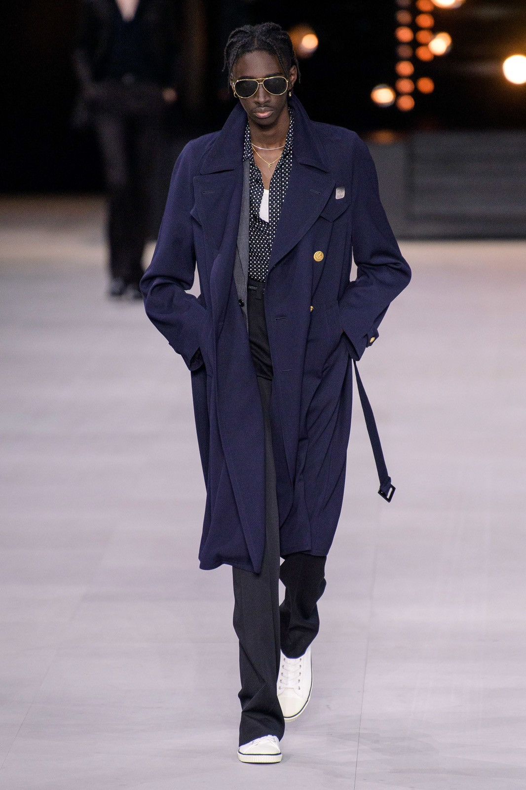 Celine CELINE BY HEDI SLIMANE 20SS RUNWAY TRENCH COAT IN NAVY Size US S / EU 44-46 / 1 - 1 Thumbnail