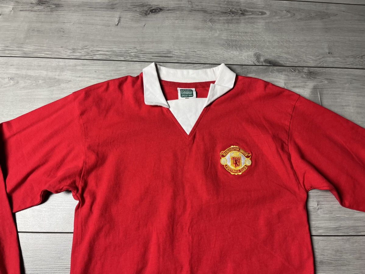 Other Score Draw retro Manchester United Goalkeeper size Medium Size US M / EU 48-50 / 2 - 3 Thumbnail