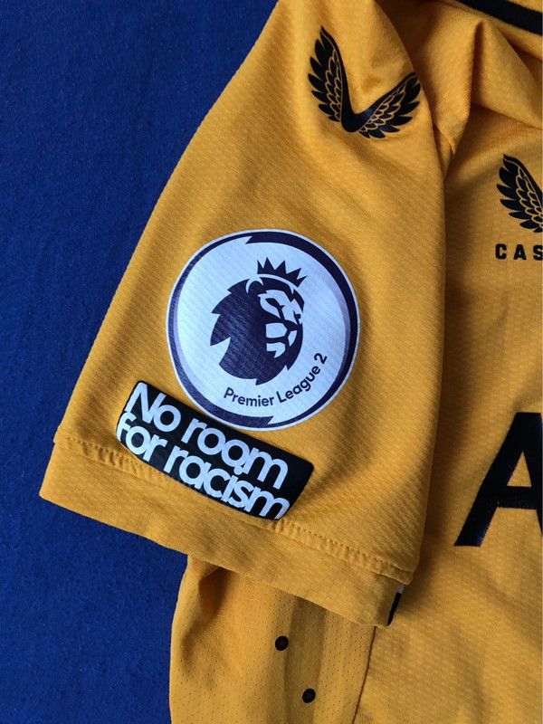 Castore Match Worn Wolverhampton Wanderers home jersey 2022/2023 Size US M / EU 48-50 / 2 - 5 Thumbnail
