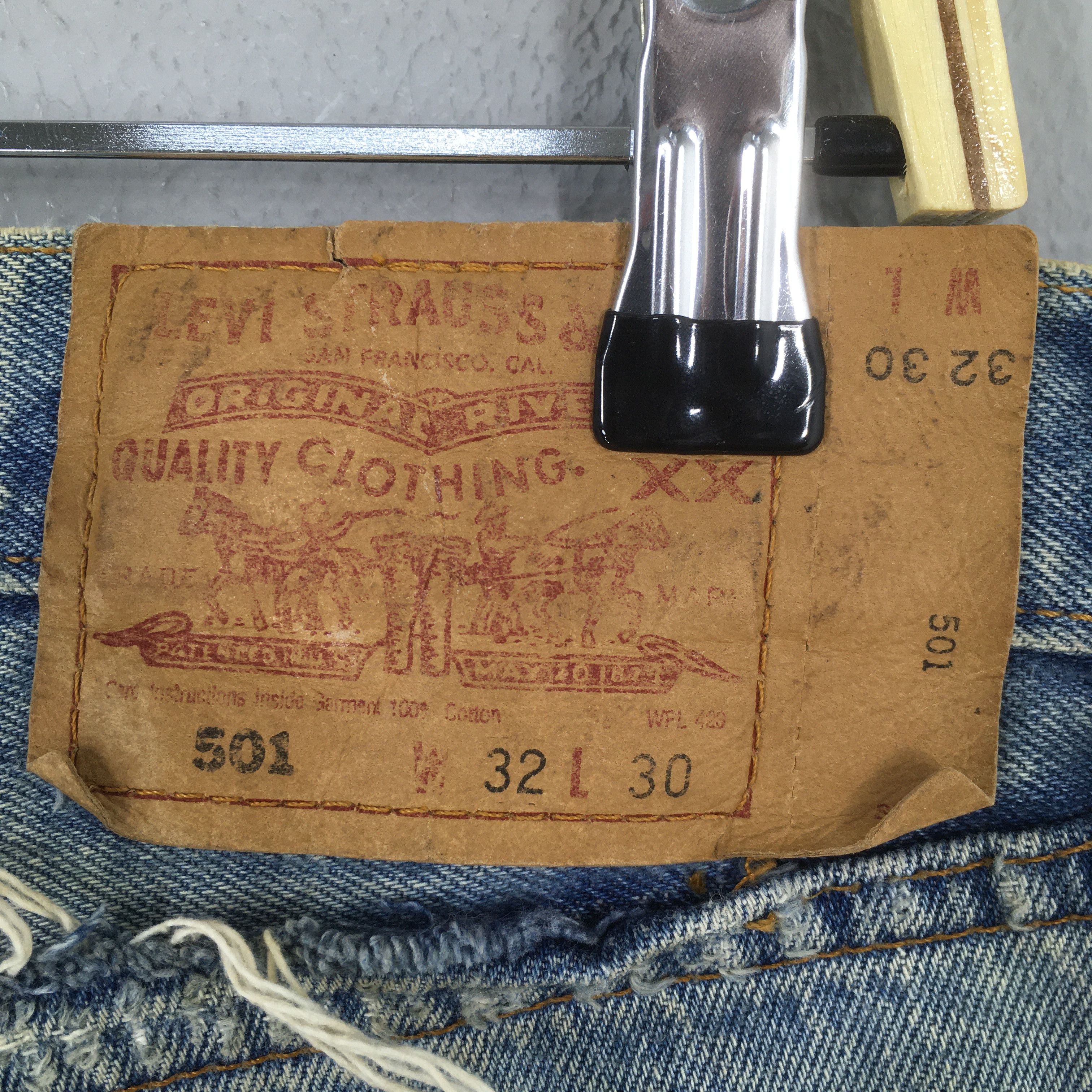 Levi's Size 31x28.5 Vintage 90s Levi's 501 Distressed Jeans S1867 Size US 31 - 10 Thumbnail