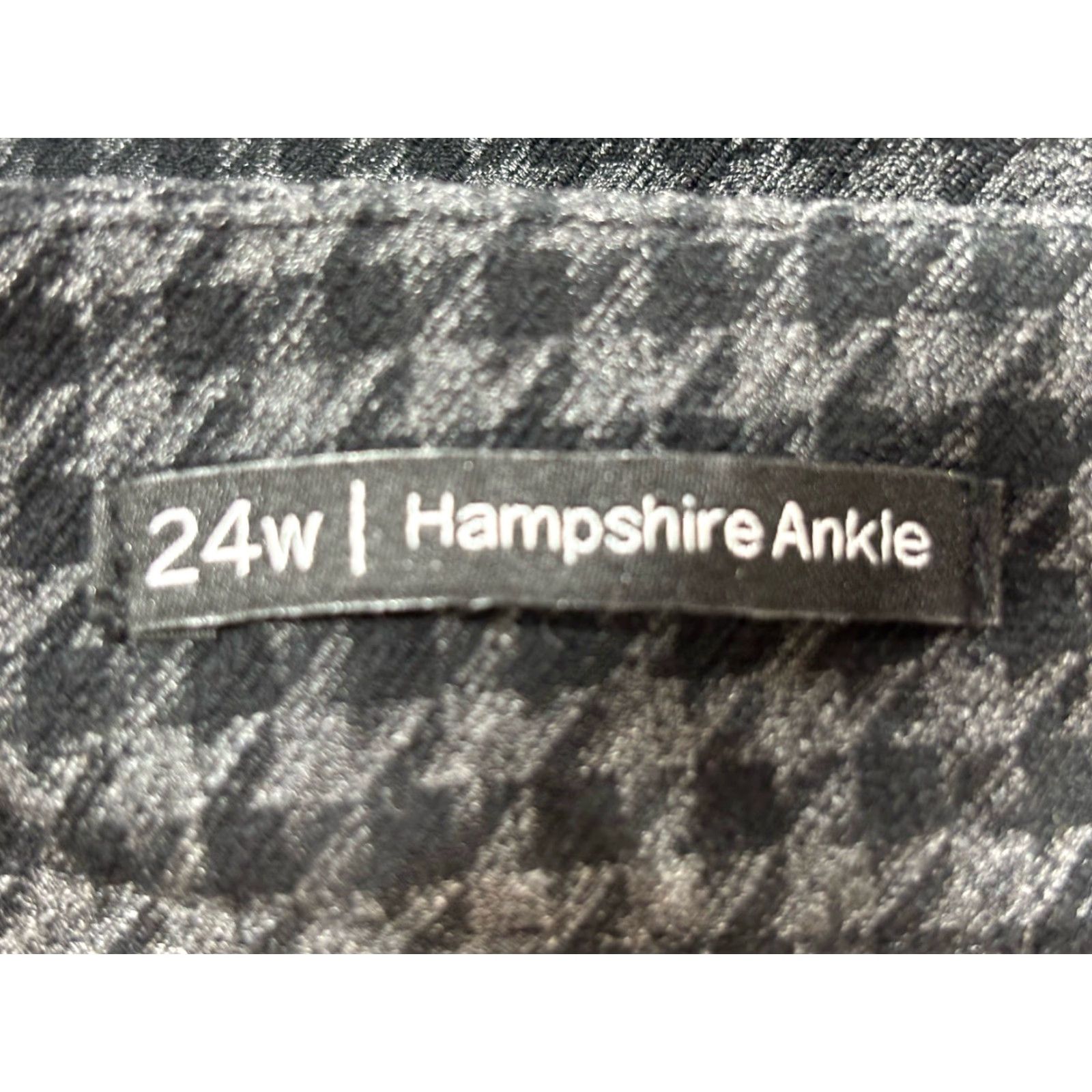 Talbots NEW Talbots Houndstooth Ankle Pants Plus Size 24W Grey Black Womens Size 42" / US 20 - 7 Thumbnail