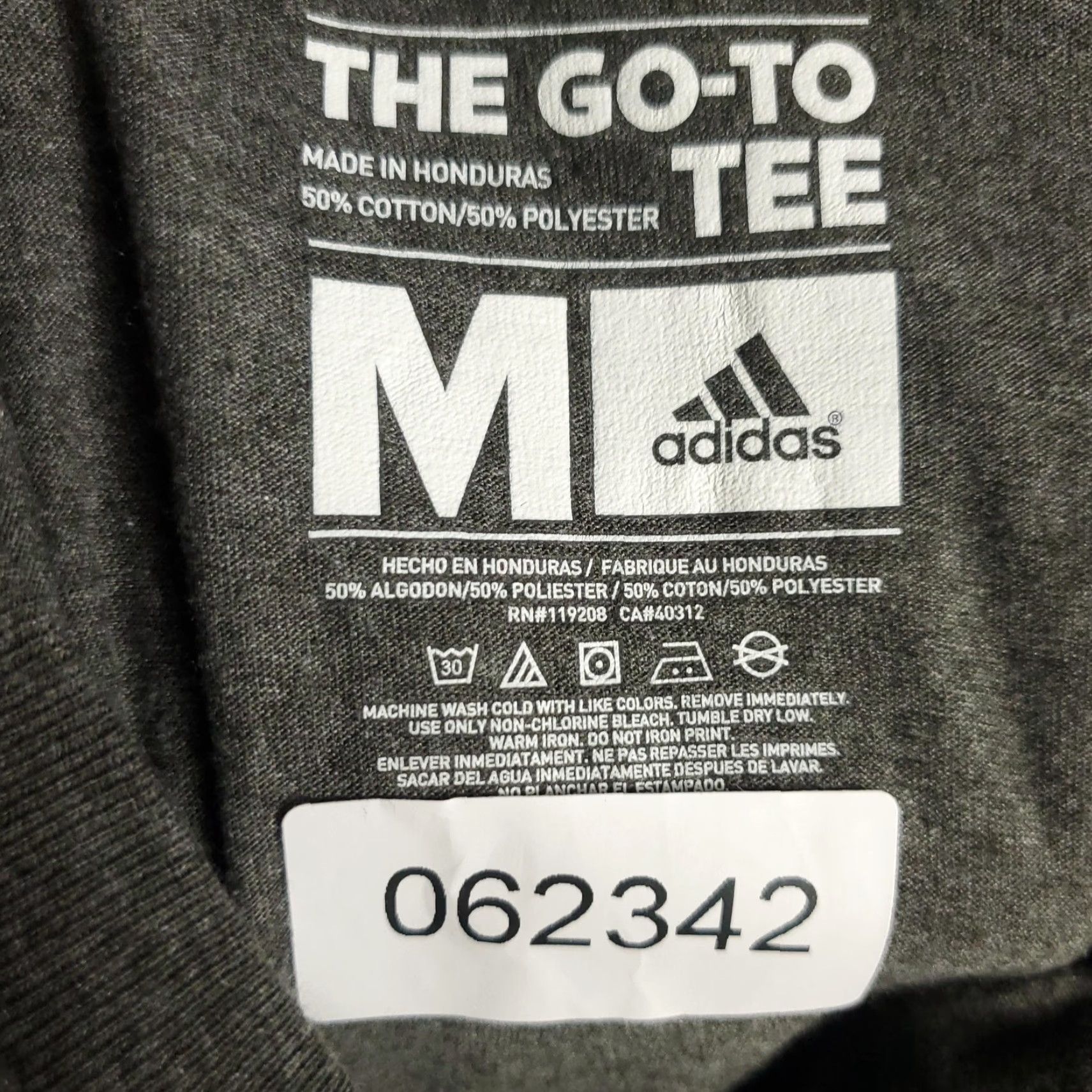 Adidas Adidas Shirt Mens Medium Athletic Tee The Go-To Graphic Polyester Performance Shirt Size US M / EU 48-50 / 2 - 6 Thumbnail
