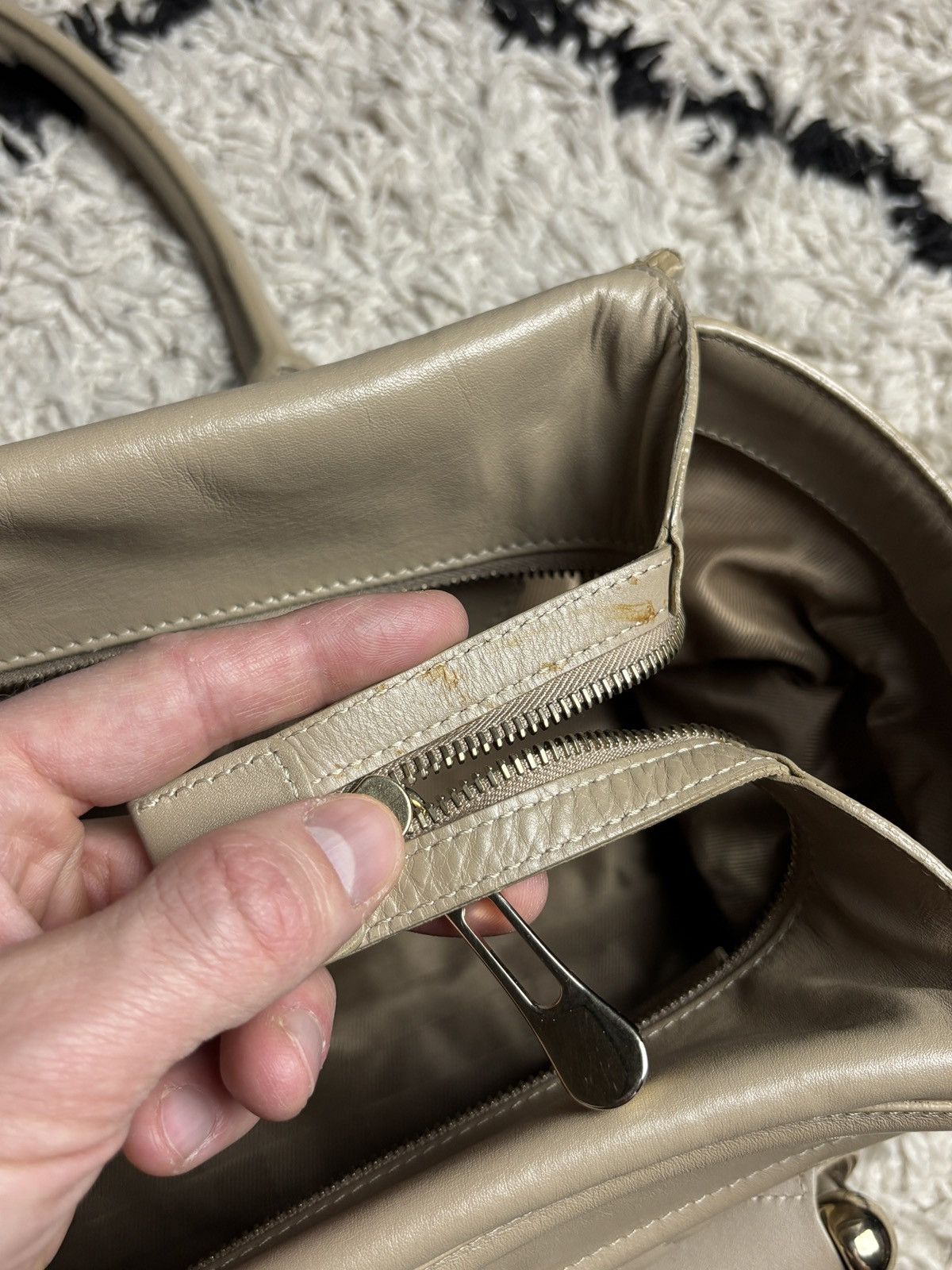 Burberry Burberry Leather Quilted Manor Bag Shoulder Vintage Luxury Size ONE SIZE - 15 Thumbnail