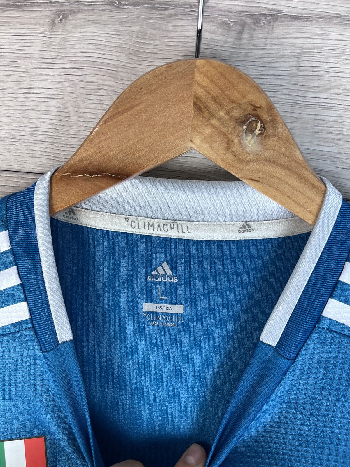 Adidas Men’s soccer jersey Adidas Juventus #7 Ronaldo size L Size US L / EU 52-54 / 3 - 7 Thumbnail