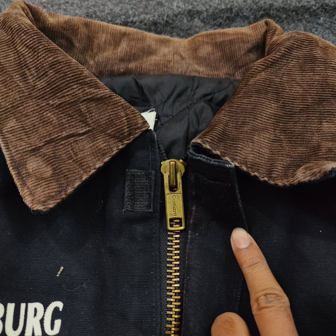 Carhartt × Vintage 90's Carhartt J01 BLK Arctic Denim Jacket Size US L / EU 52-54 / 3 - 4 Thumbnail