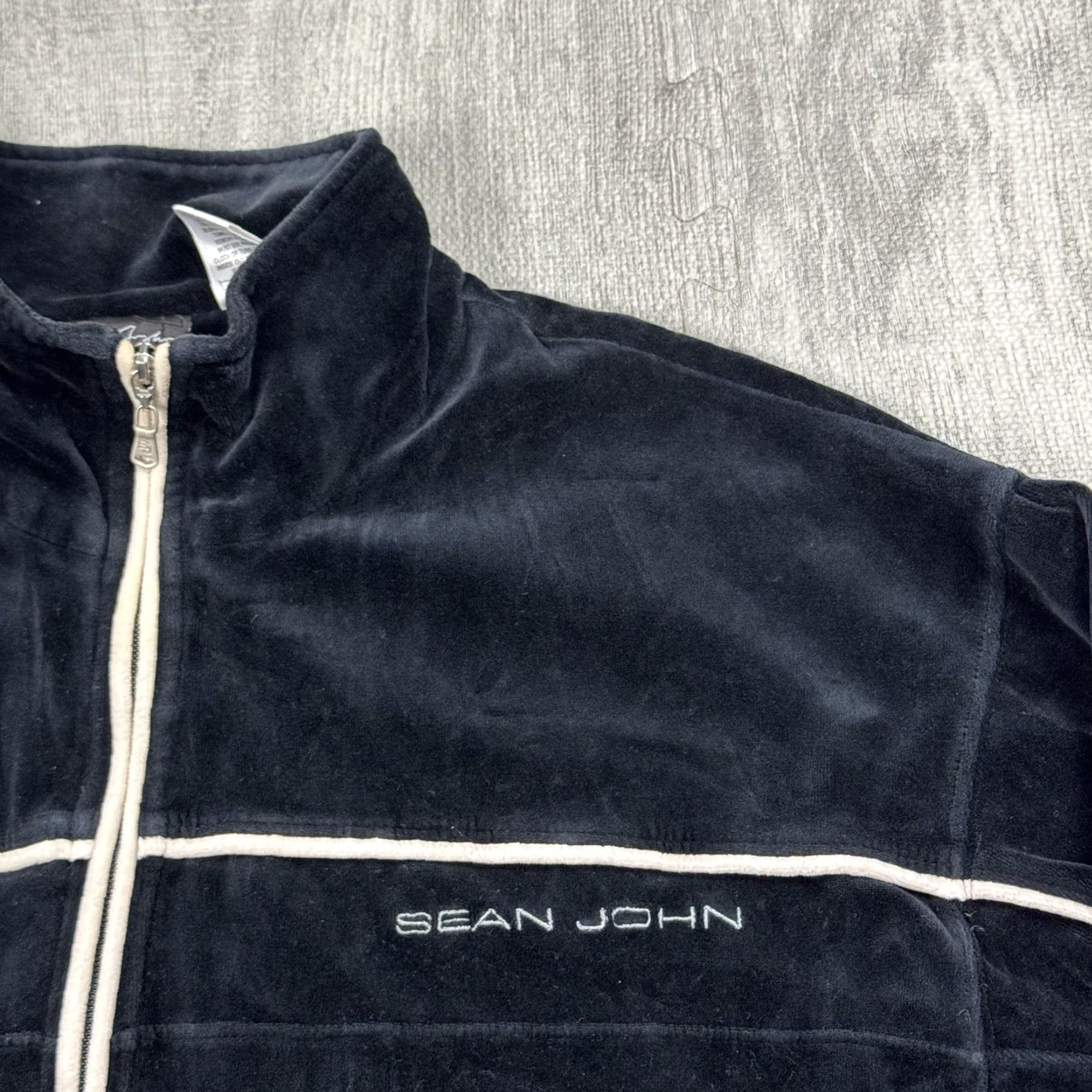 Sean John VINTAGE Sean John Velour Track Jacket 2XL Black Full Zip 90s Hip Hop Activewear Mens Size US XXL / EU 58 / 5 - 2 Thumbnail