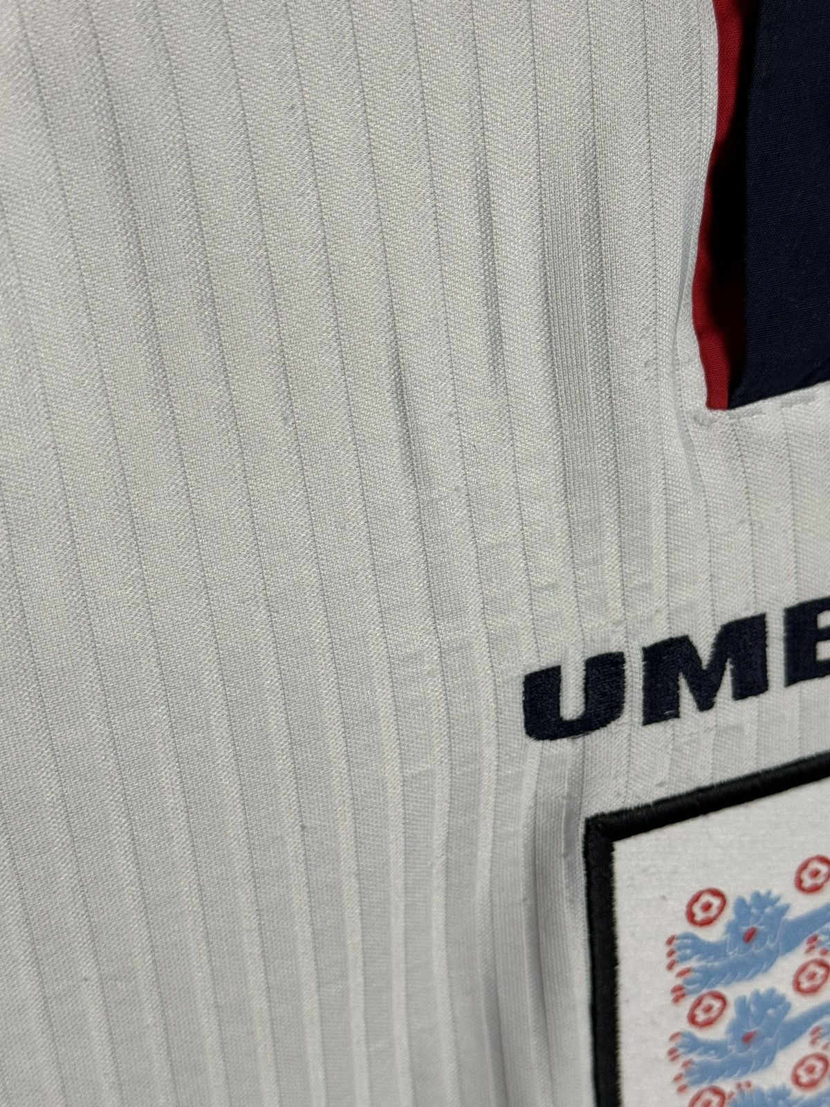 Umbro England National Team 97/99 Home Shearer Football Jersey Size US L / EU 52-54 / 3 - 12 Thumbnail