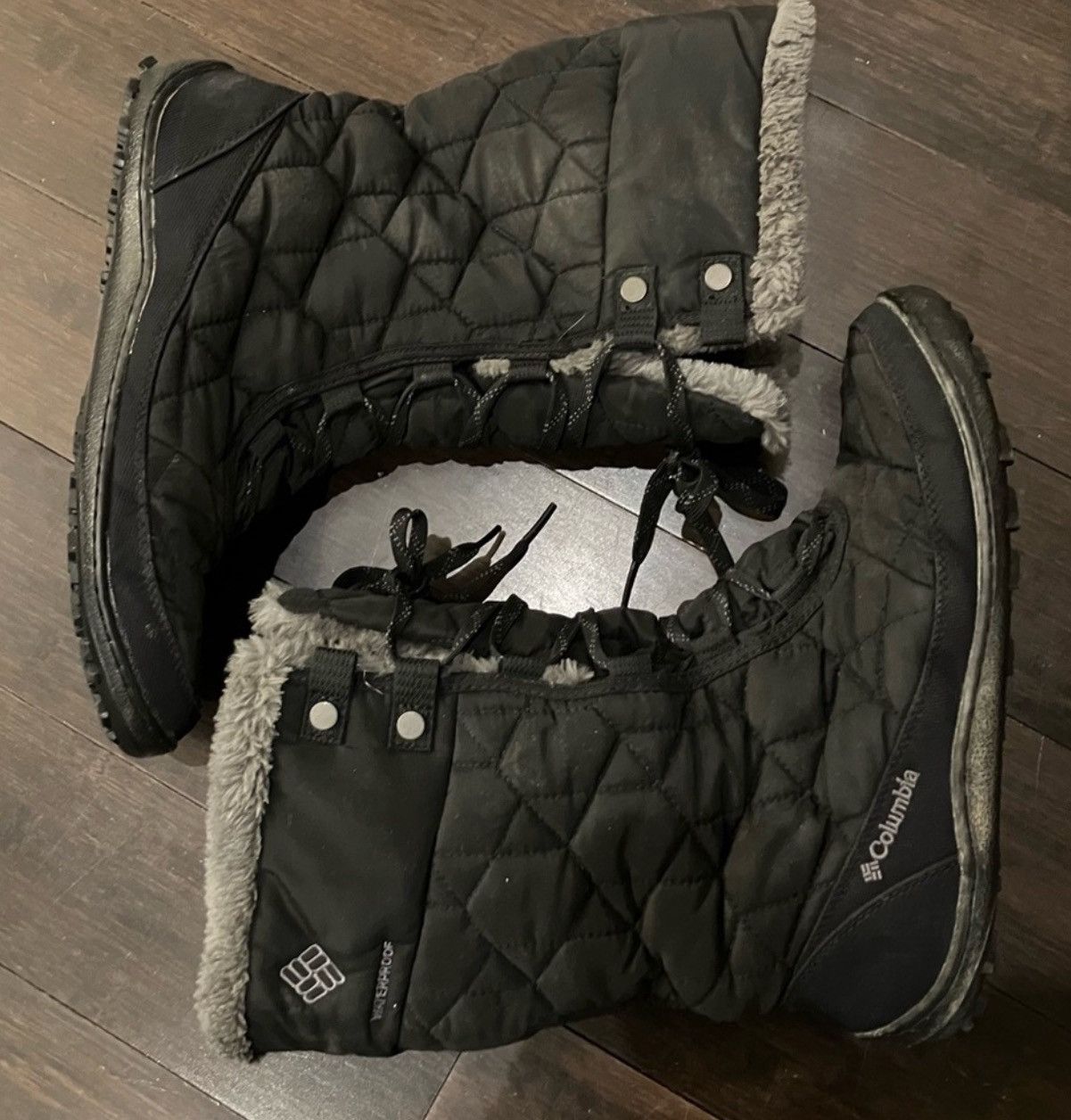 Columbia Columbia black winter boots. 200gram. Waterproof. EUC! Size US 9 / IT 39 - 2 Thumbnail