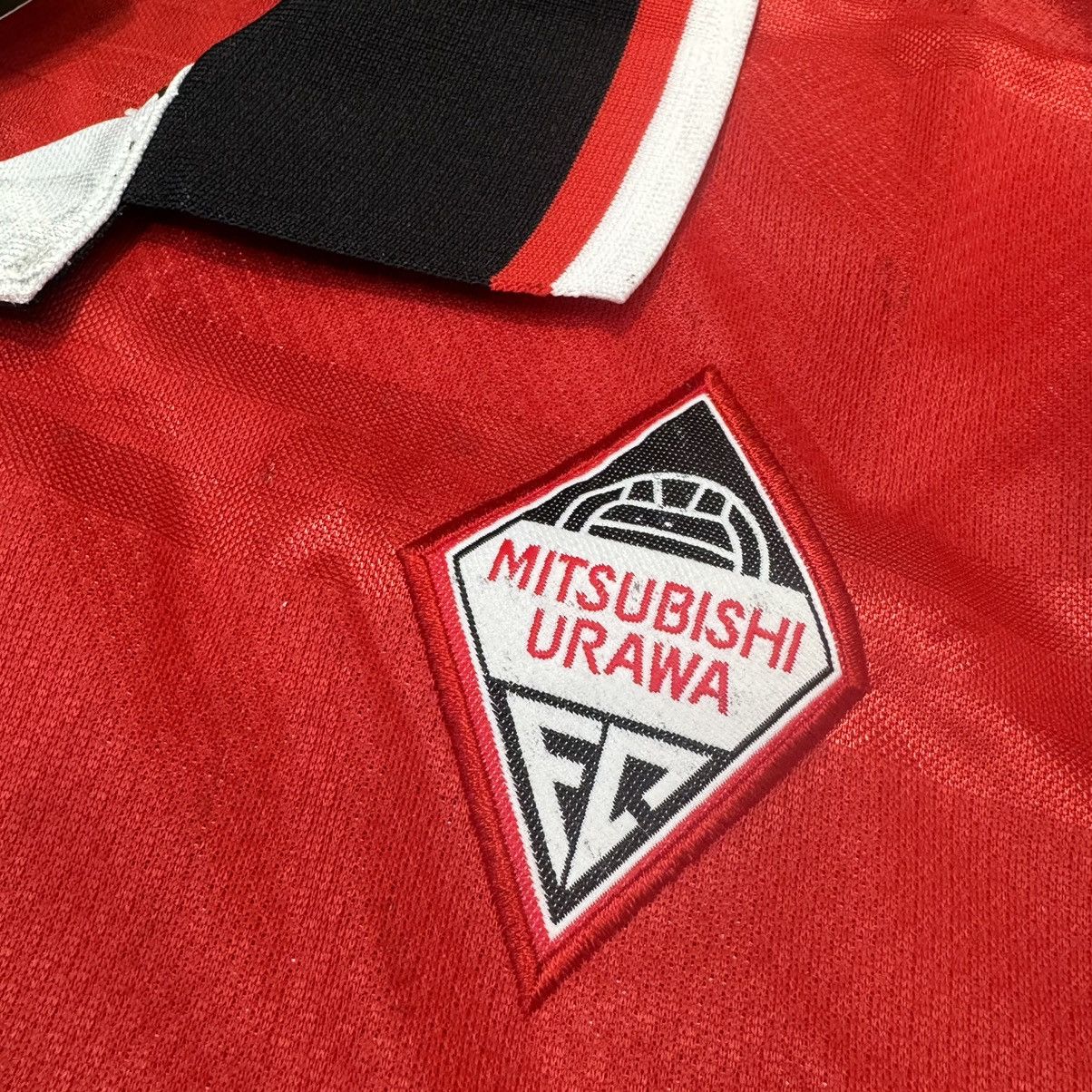 Puma Urawa Reds 99/00 home shirt (bnwt) Size US M / EU 48-50 / 2 - 8 Thumbnail
