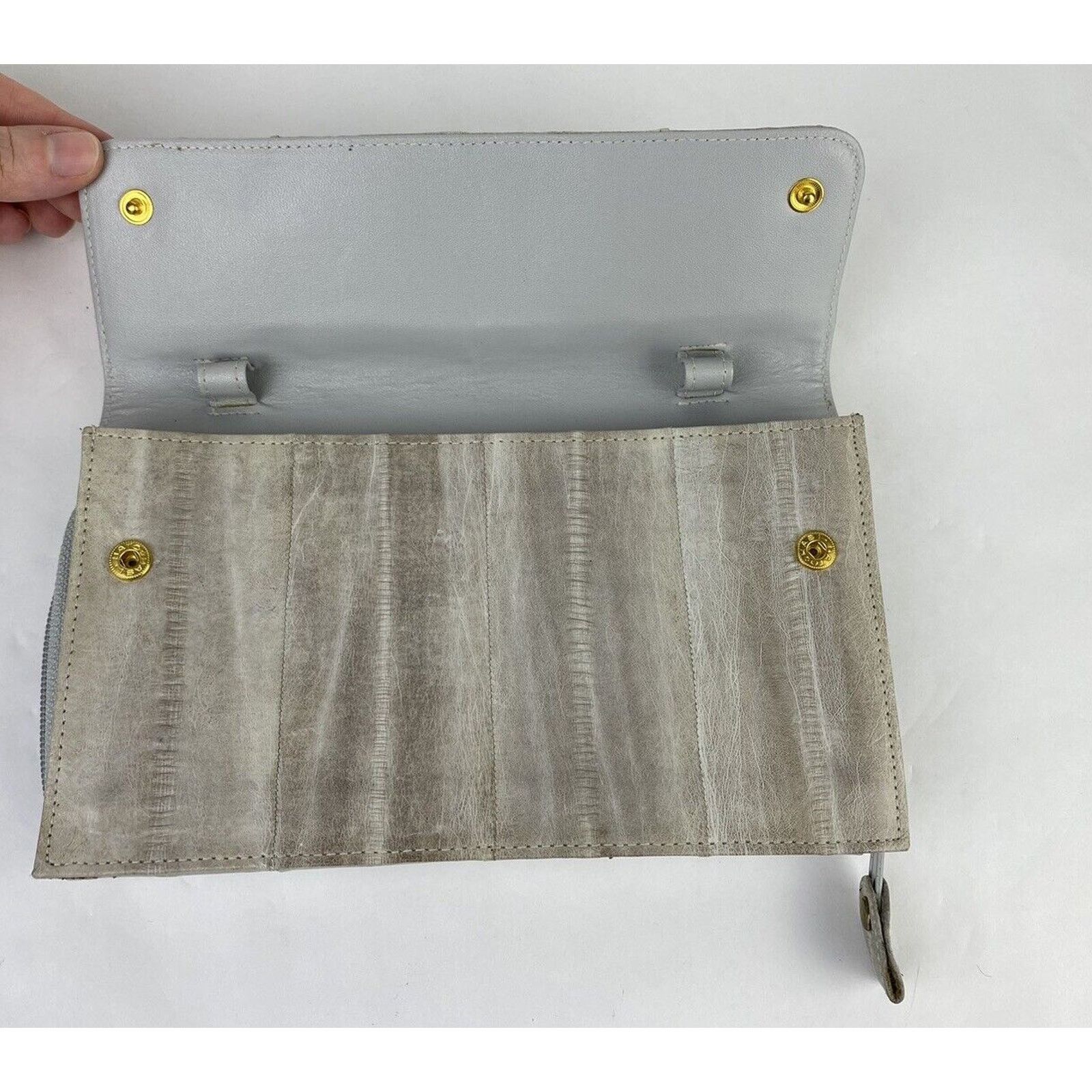 Other VTG Lee Sands Grey Eel Skin Leather Zip Clutch Wallet Strap Size ONE SIZE - 8 Thumbnail