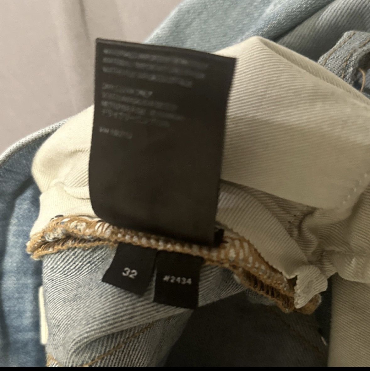 Amiri Cherub Jeans distressed light blue denim