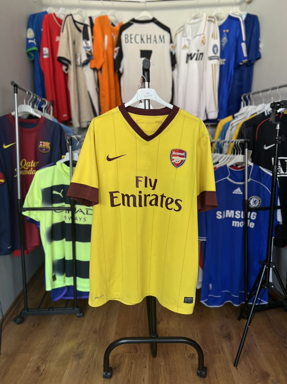 Nike Soccer Jersey Nike Arsenal 2010/11 Wilshere #19 Size US L / EU 52-54 / 3 - 2 Thumbnail