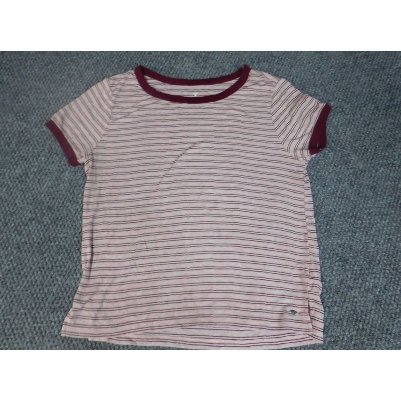 American Eagle Outfitters American Eagle Outfitters Blouse Women Small pink Knit Striped Raglan Sleeve Crew Neck Pullover Short Sleeve Basic Casual Size S / US 4 / IT 40 - 3 Thumbnail