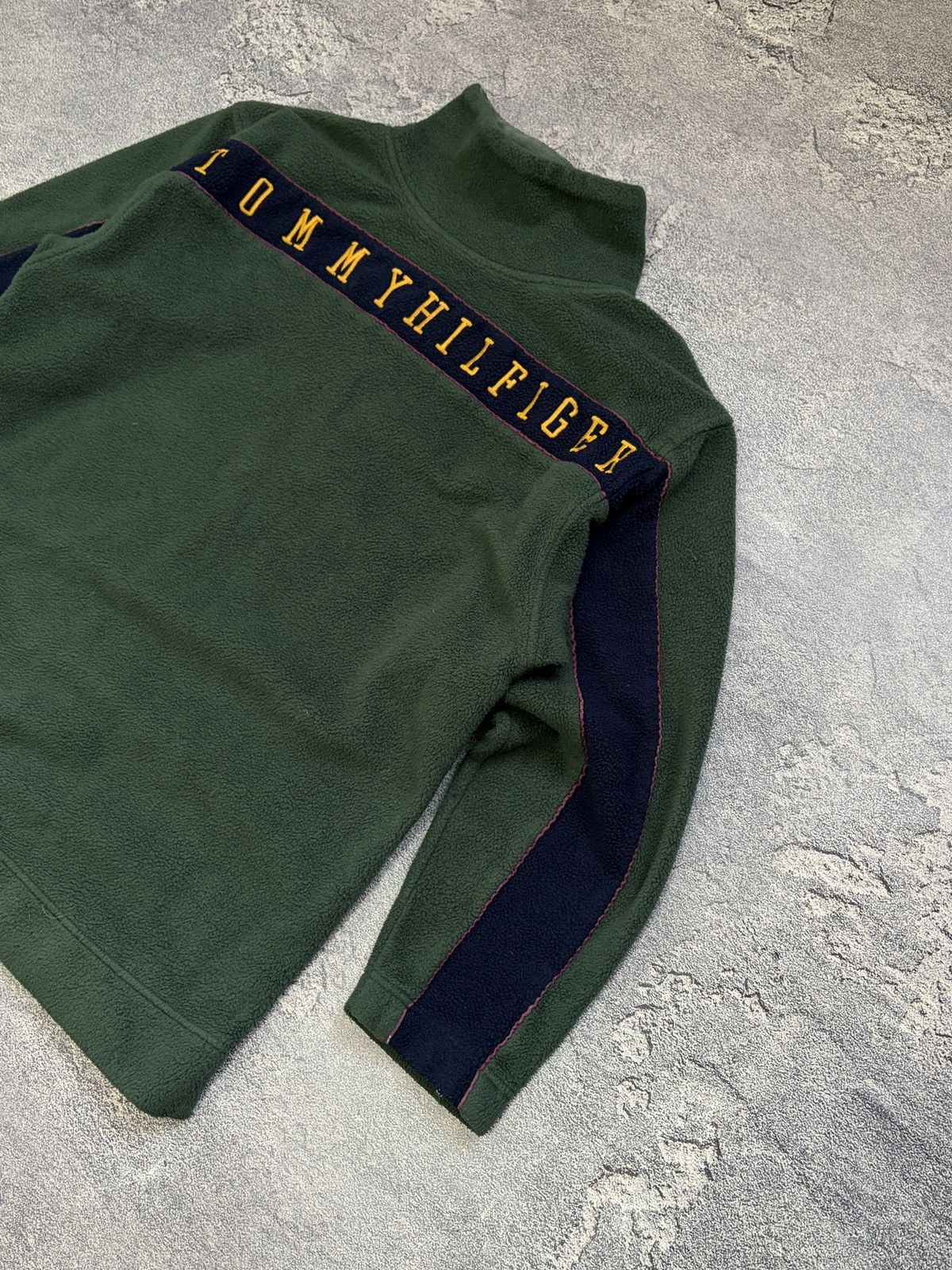 Tommy Hilfiger Vintage Tommy Hilfiger Fleece Jacket Green Big Logo 90s S Size US S / EU 44-46 / 1 - 7 Thumbnail