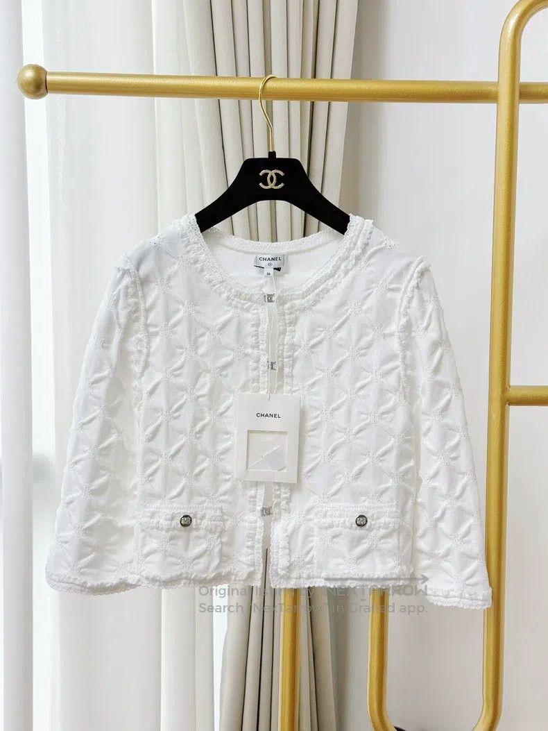 Chanel Chanel 24P diamond plaid knitted medium-sleeved doll cardi Size XS / US 0-2 / IT 36-38 - 1 Thumbnail