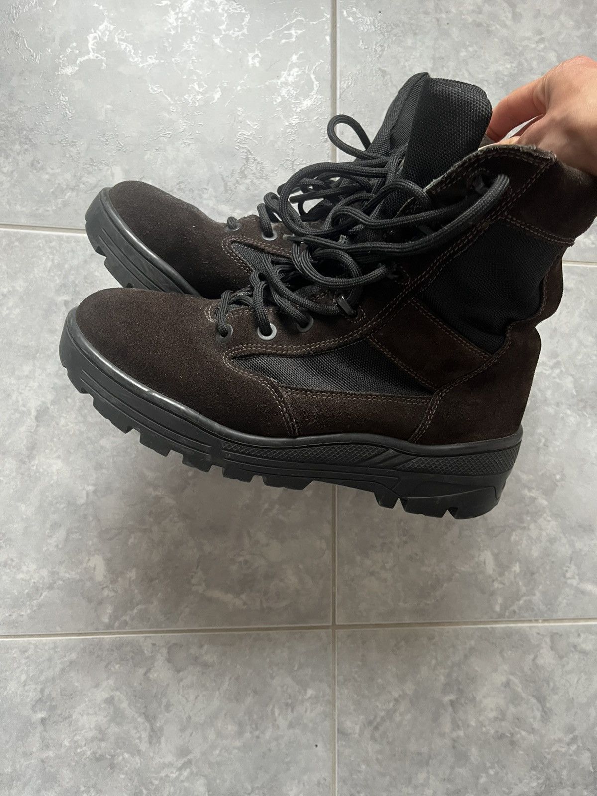 Yeezy yeezy season 4 military boot Size US 10 / EU 43 - 2 Thumbnail