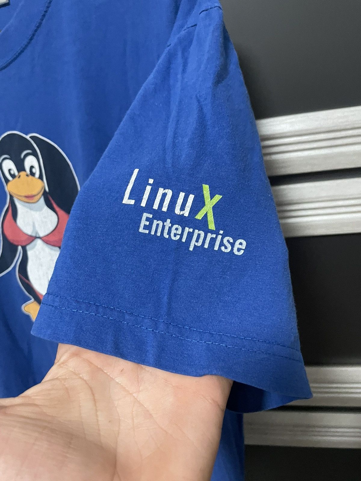 Other Vintage Linux Enterprise Penguin Tux 90s Computer T-Shirt Size US L / EU 52-54 / 3 - 2 Thumbnail