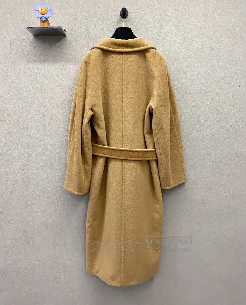 Max Mara Max Mara Camel Double-breasted Coat Size XS / US 0-2 / IT 36-38 - 2 Thumbnail