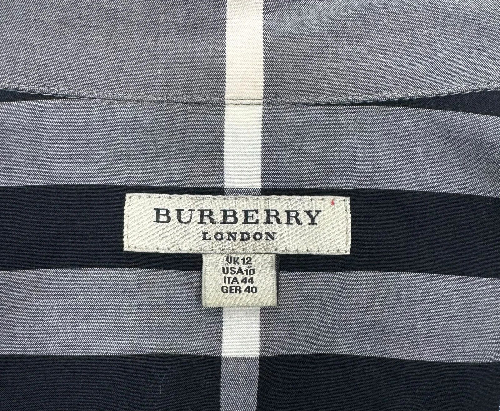 Burberry Burberry London Plaid Check Shirt size UK12 US10 Size M / US 6-8 / IT 42-44 - 11 Thumbnail