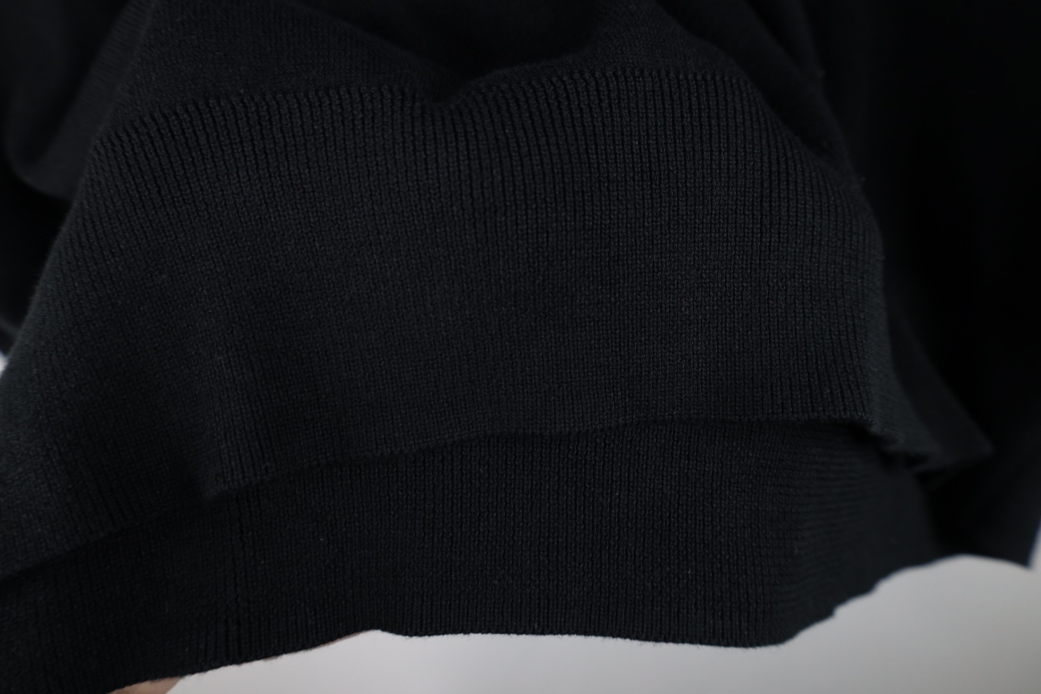 Ralph Lauren Vintage Ralph Lauren Lightweight Cotton Knit V-Neck Sweater Size US XL / EU 56 / 4 - 11 Thumbnail