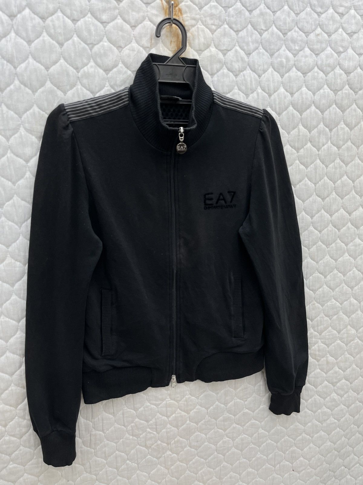 Emporio Armani 🔥🔥🔥STEALS EMPORIO ARMANI 7 SWEATER Size S / US 4 / IT 40 - 4 Thumbnail