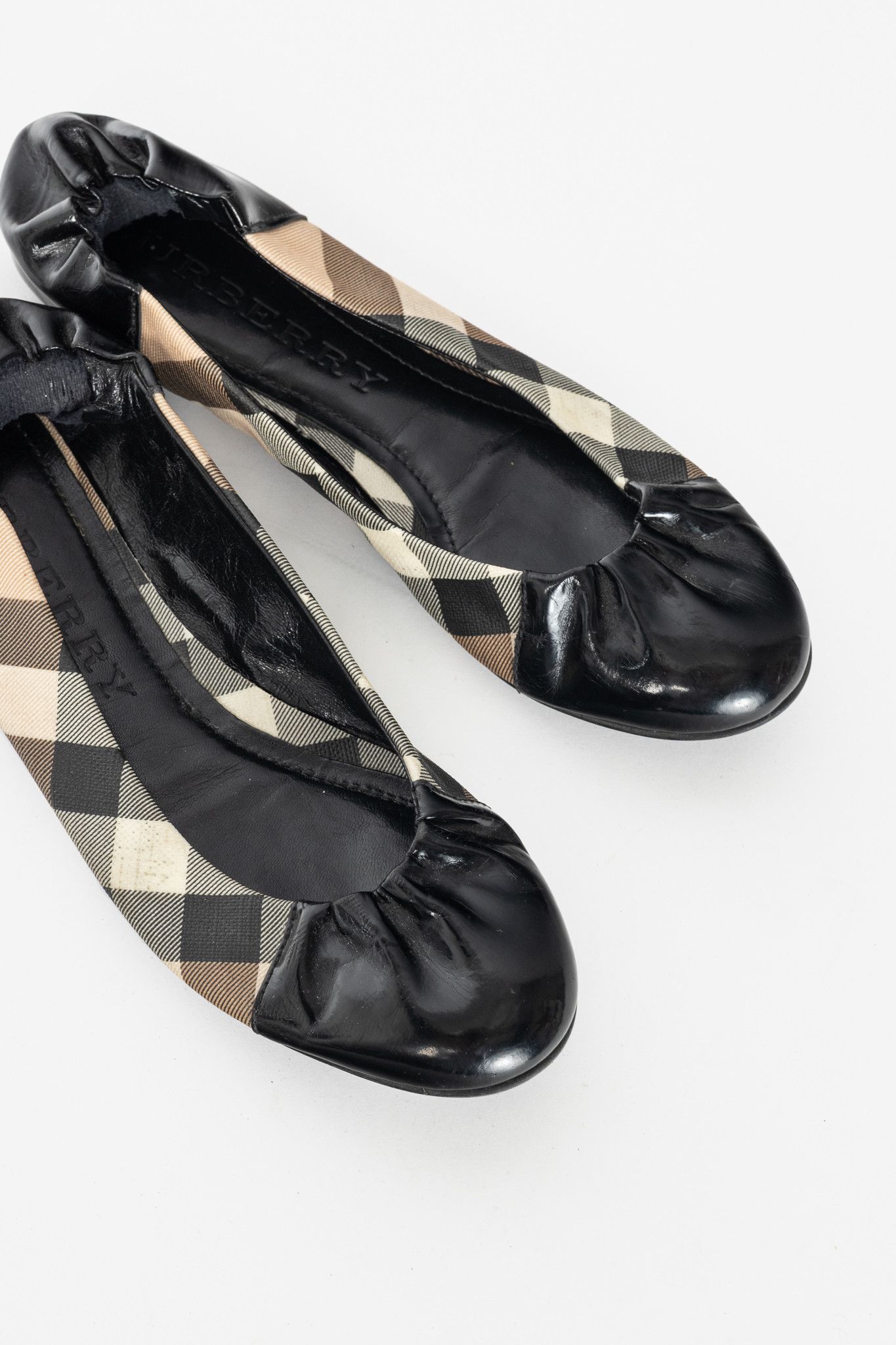 Burberry Burberry Nova Check Coated Canvas/Patent Leather Flats Size US 6 / IT 36 - 6 Thumbnail