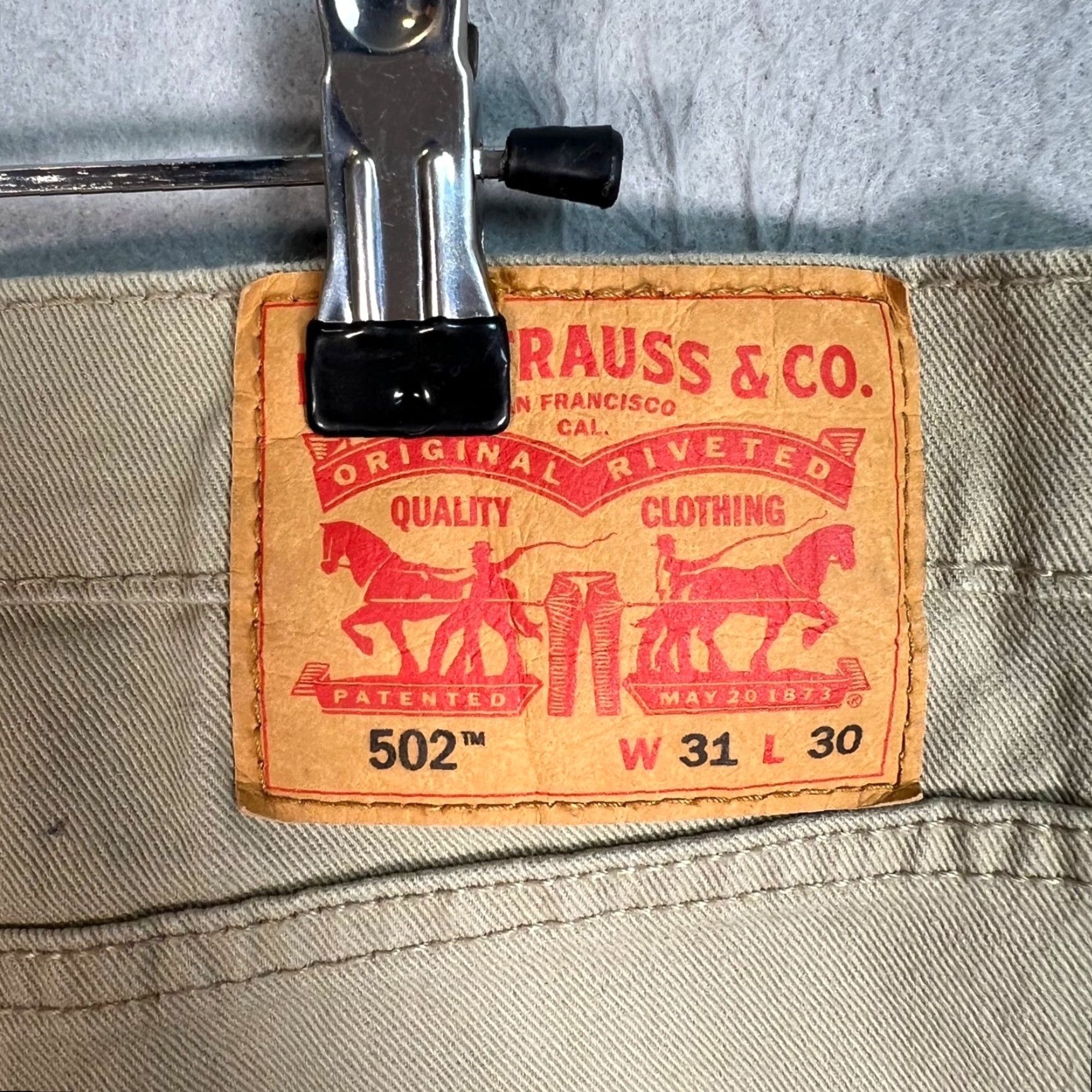 Levi's Levis 502 Jeans Mens Size 31 30Taper Fit Beige Cotton Blend Denim Size US 31 - 3 Thumbnail