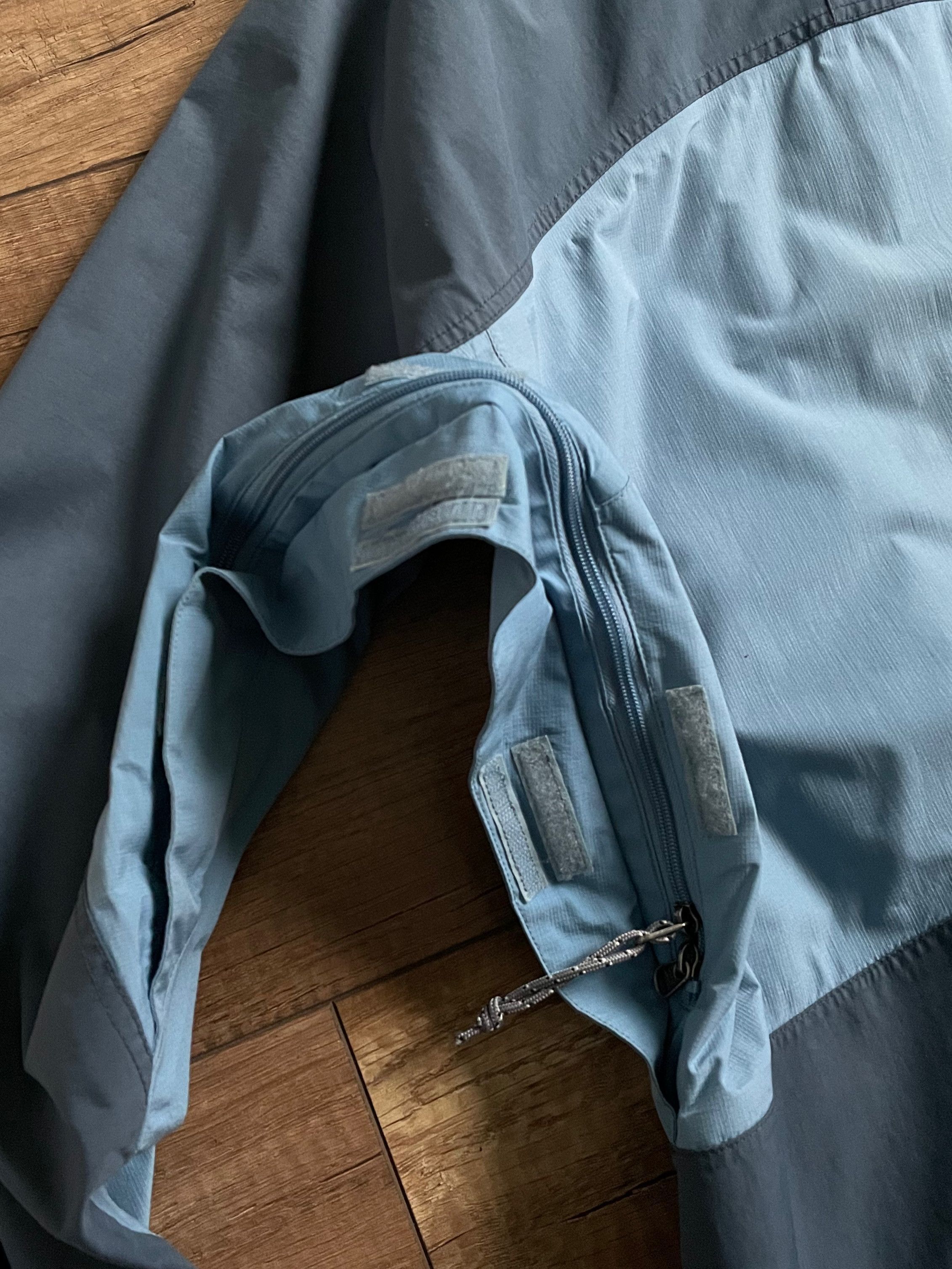 Patagonia Vintage Patagonia GoreTex XCR Blue Hooded Windbreaker Jacket Size M / US 6-8 / IT 42-44 - 9 Thumbnail