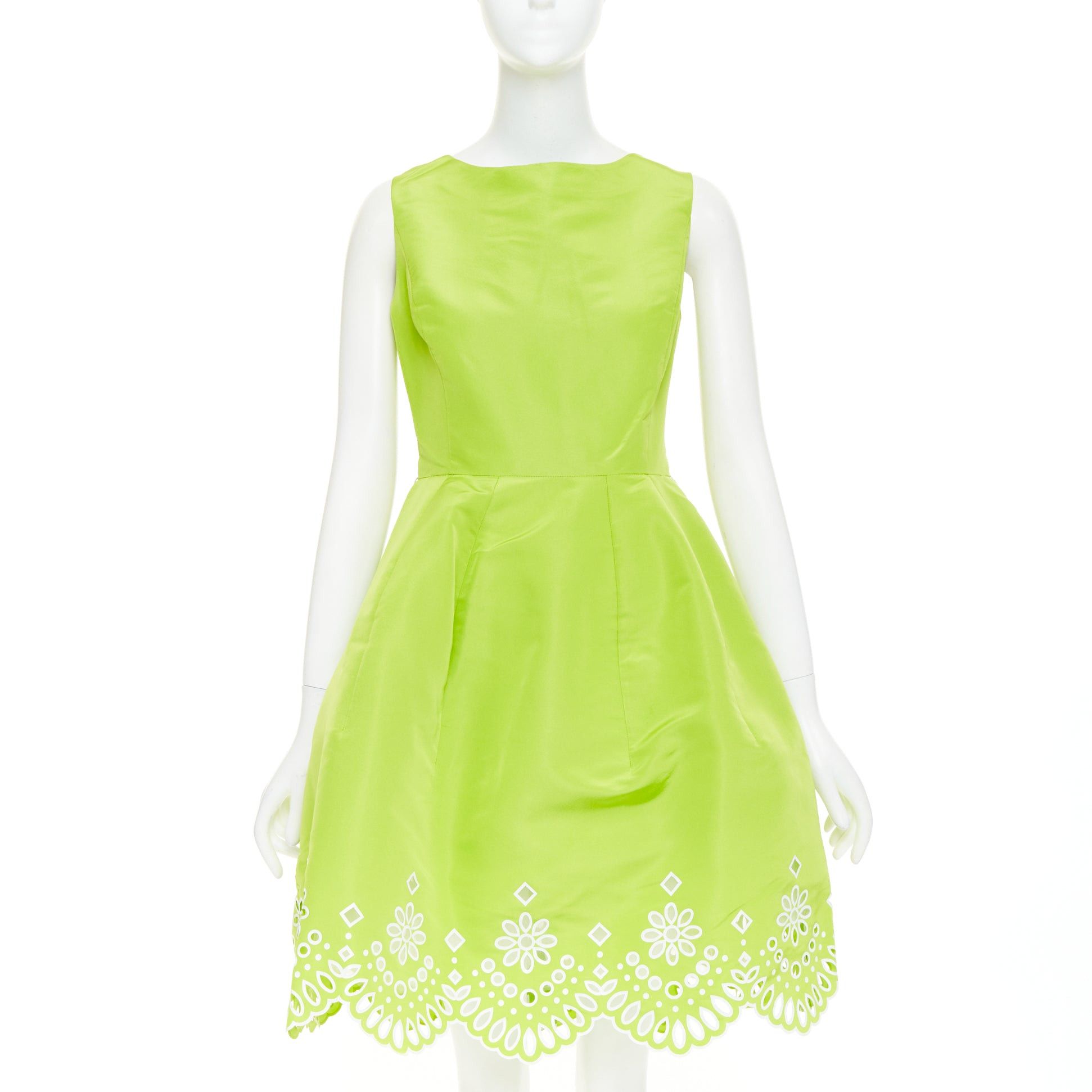 OSCAR DE LA RENTA S15 light green silk organza scalloped eyelet fir flared  dress US6 M