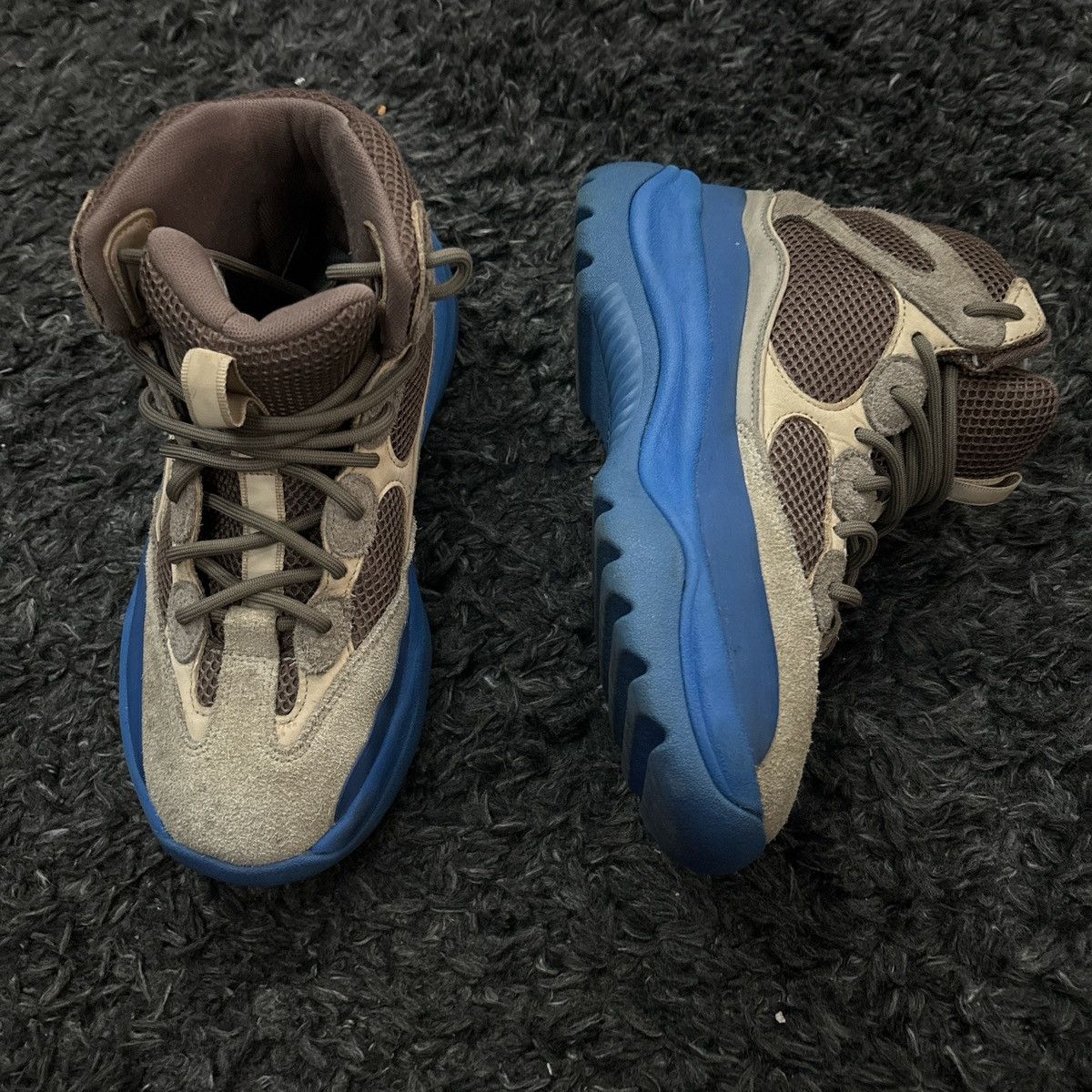 Yeezy Taupe blue yeezy boots Size US 9 / EU 42 - 2 Thumbnail
