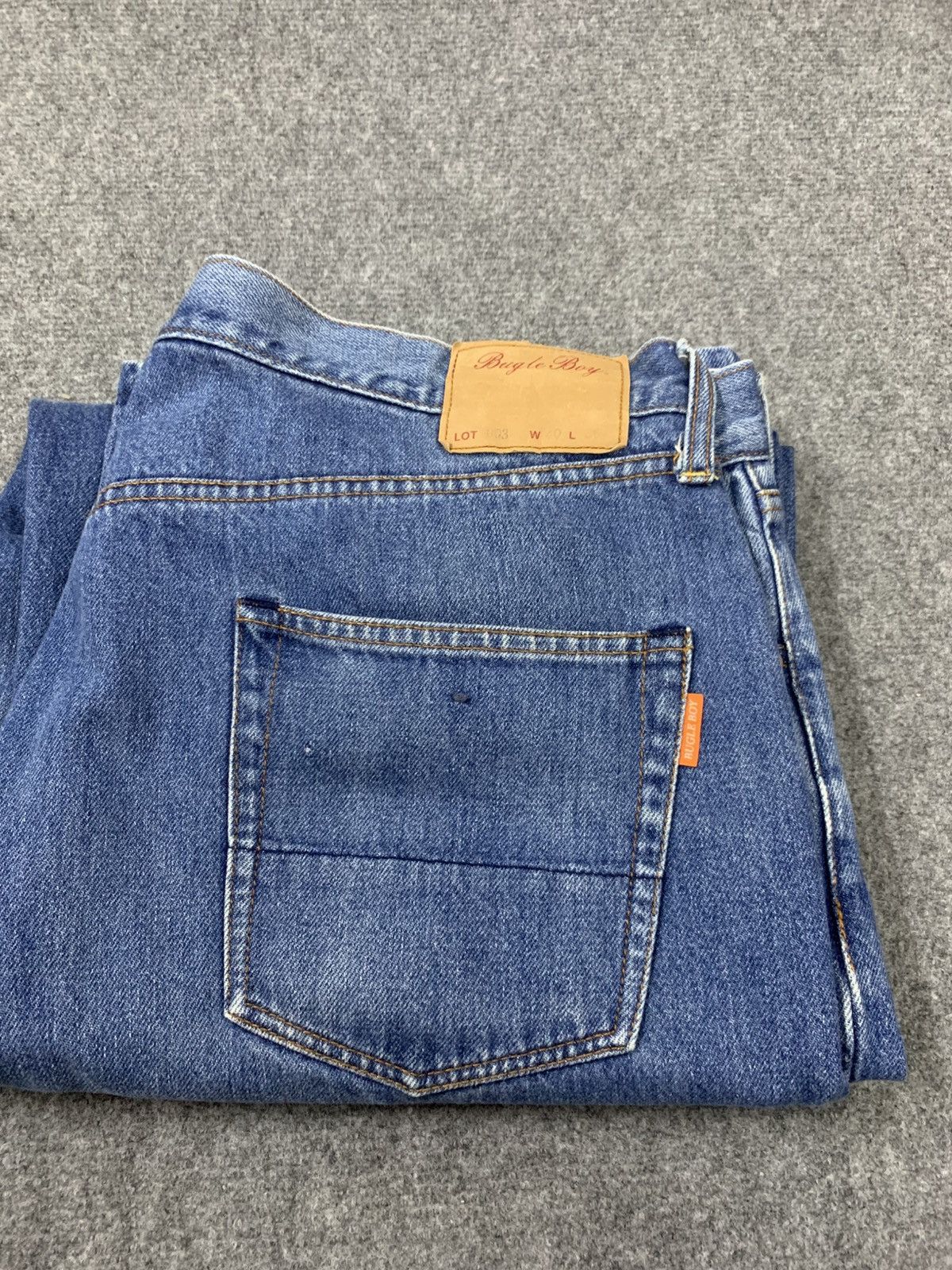 Bugle Boy BAGGY BUGLE BOY JEANS. Size US 37 - 13 Thumbnail