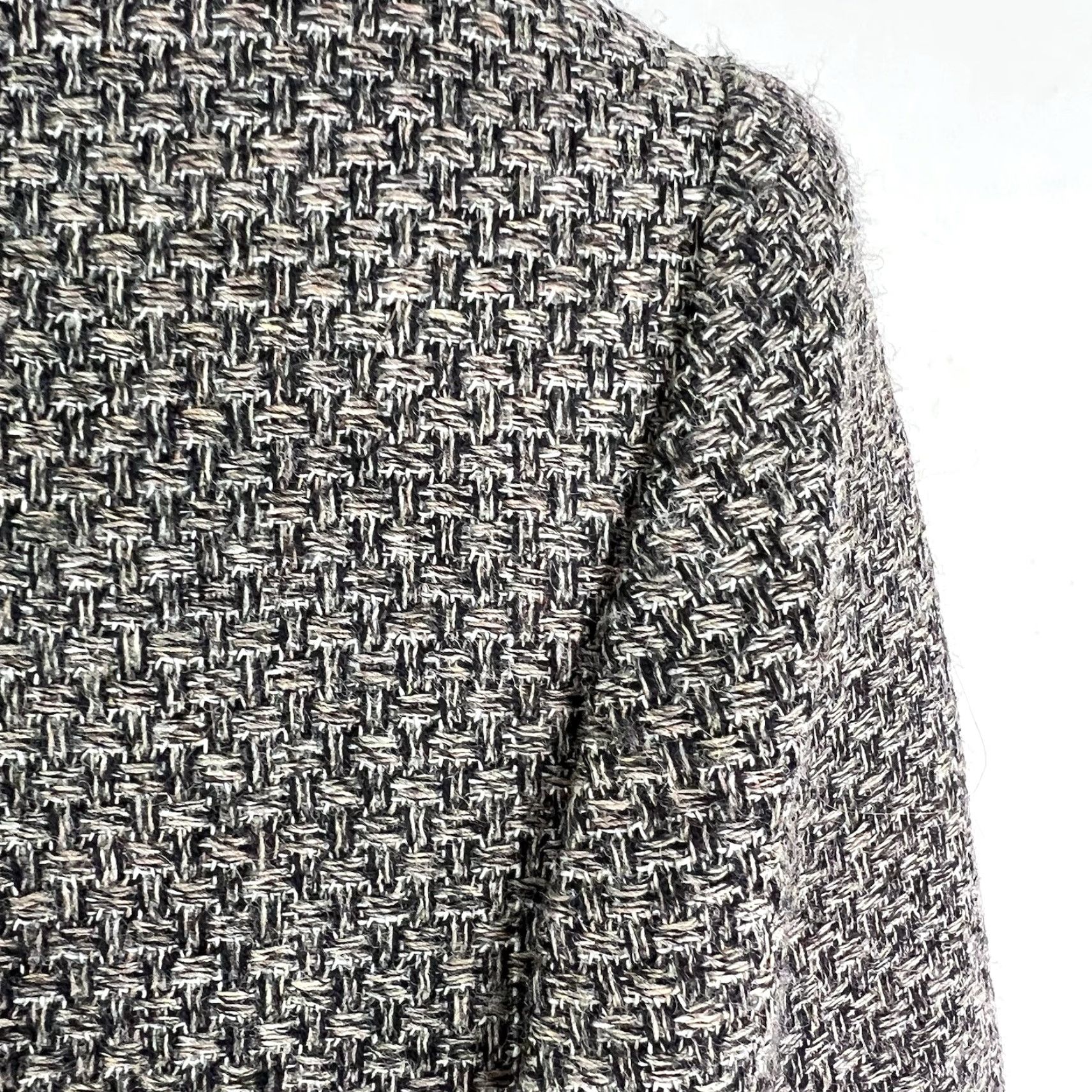 Vintage VINTAGE Herbert Grossman Blazer Jacket Womens Size 12 Gray Wool Blend Tweed/Peak Lapel Four-Button Long Sleeve Regular Fit Size XL / US 12-14 / IT 48-50 - 2 Thumbnail