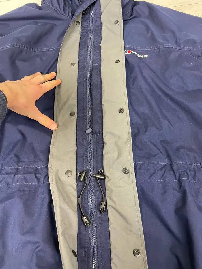 Berghaus Vintage Berghaus Outdoor Jacket 90s Ski Mountain Size US XL / EU 56 / 4 - 8 Thumbnail