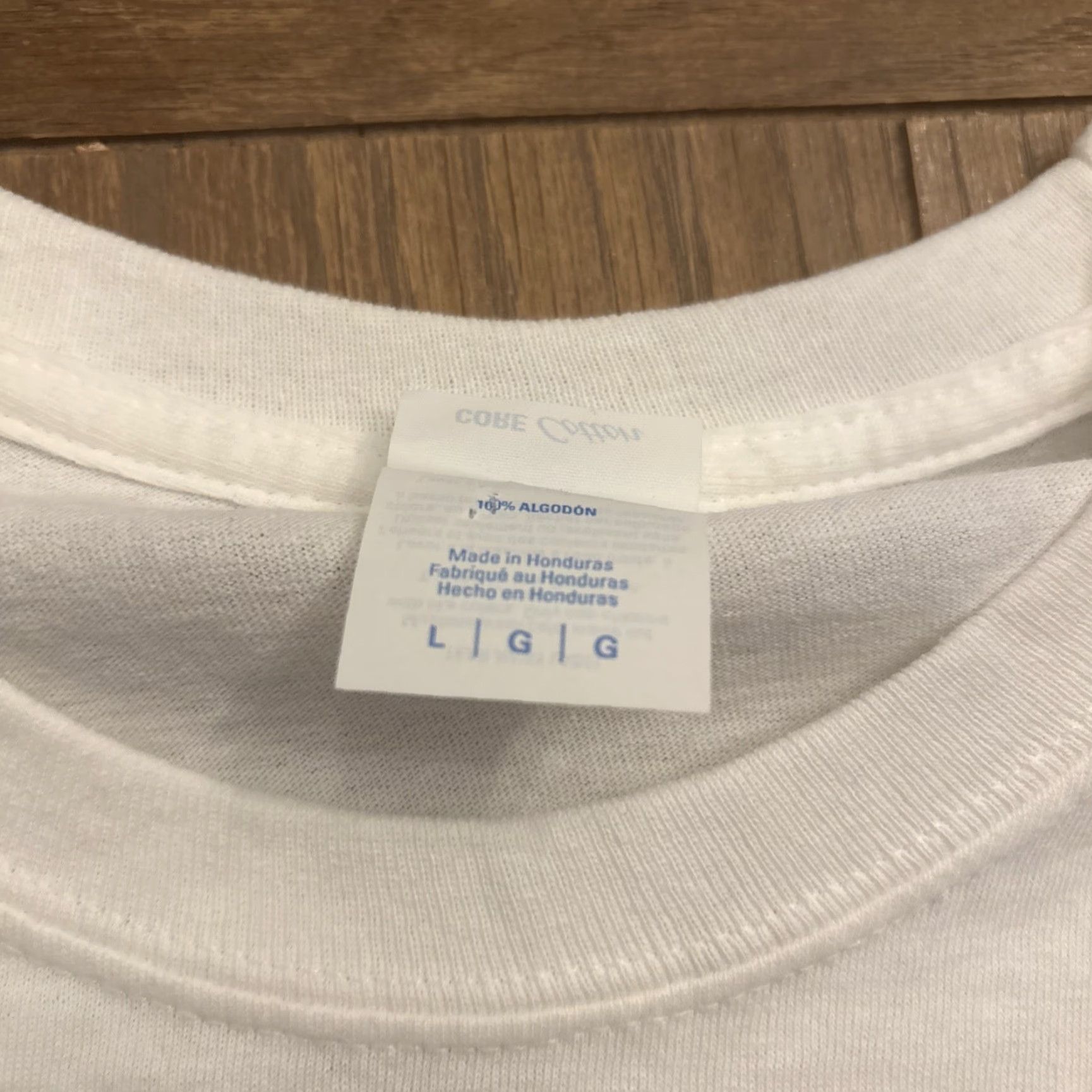 Gildan Makers Mark Bourbon Made In Kentucky Enjoyed In Florida Gator T Shirt Sz L White Gildan Florida Theme Rare Mens T-Shirt L Size US L / EU 52-54 / 3 - 4 Thumbnail