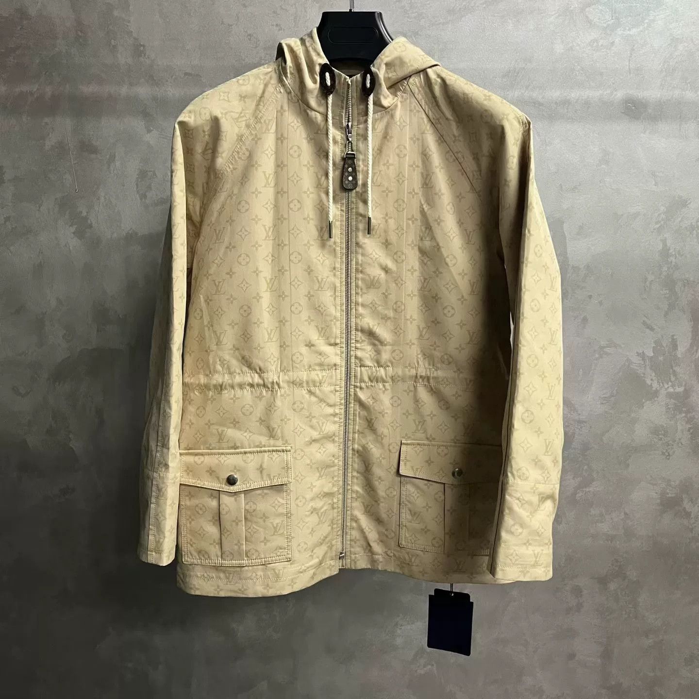 Louis Vuitton Louis Vuitton 2025 Beige Cotton Parka Size US M / EU 48-50 / 2 - 1 Thumbnail