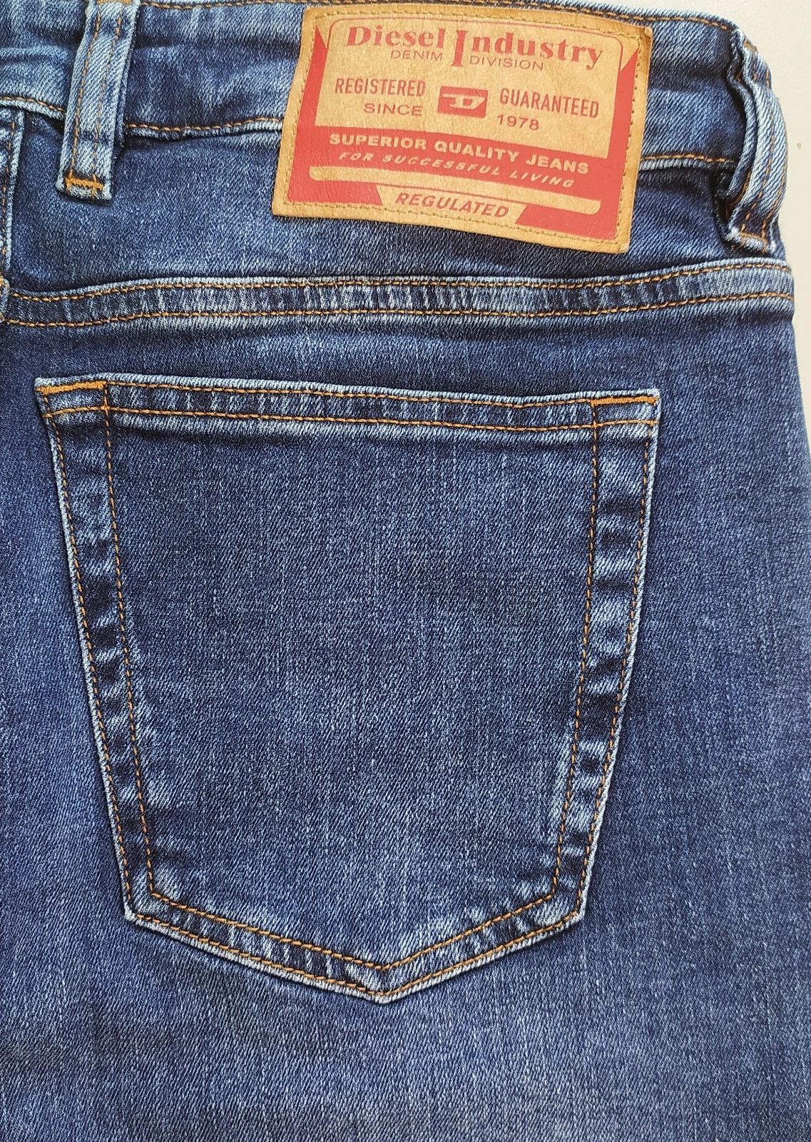 Diesel Diesel 1979 SLEENKER-R L.32 MENS JEANS T/9740 Size US 29 - 9 Thumbnail