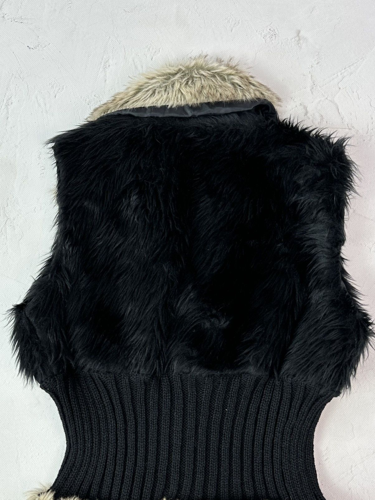 Vintage Vintage Faux Fur Black-Beige Vest Size M / US 6-8 / IT 42-44 - 7 Thumbnail