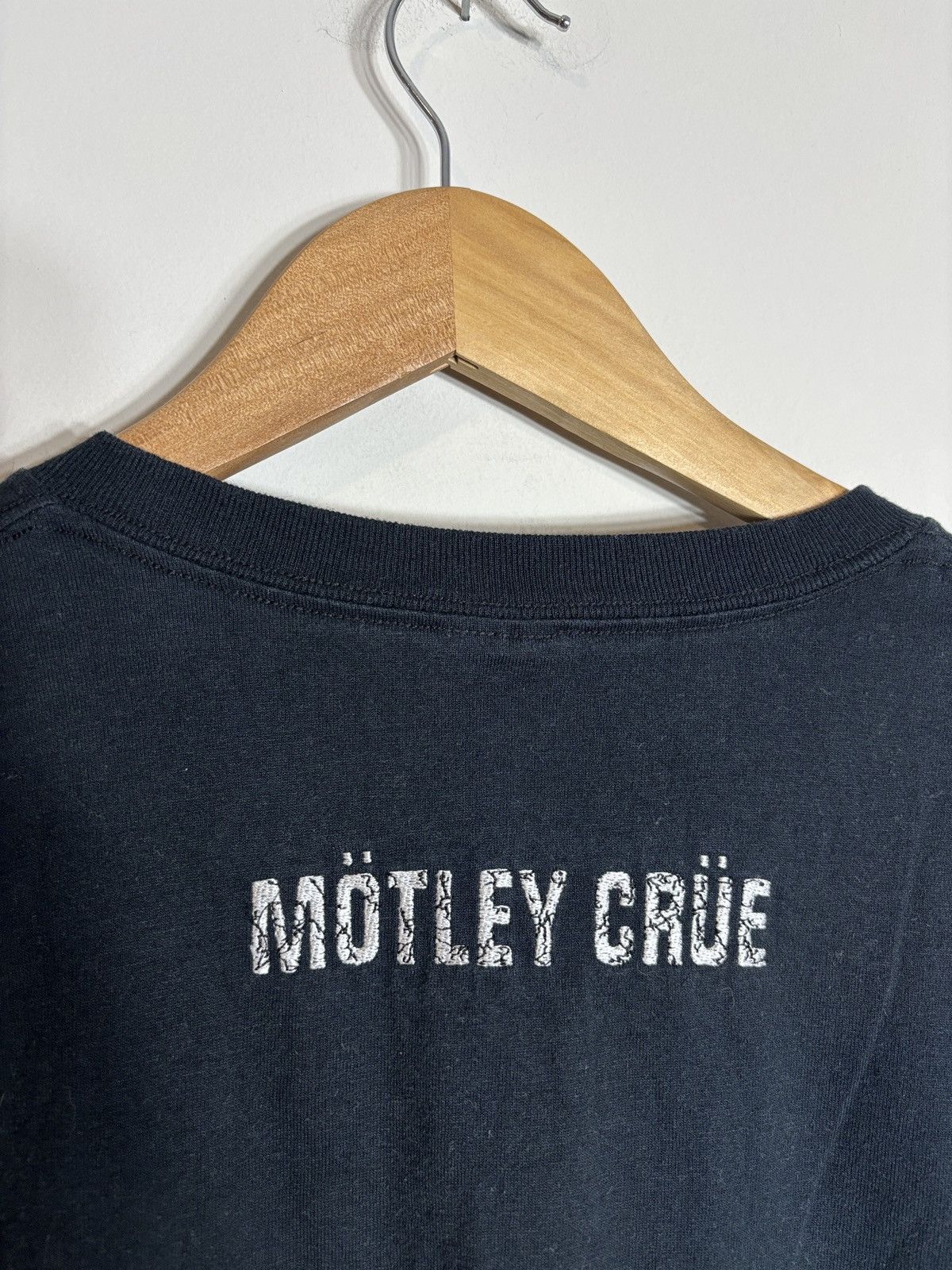 Band Tees Vintage Motley Crue XL Touring Video Local Crew Shirt Size US L / EU 52-54 / 3 - 5 Thumbnail