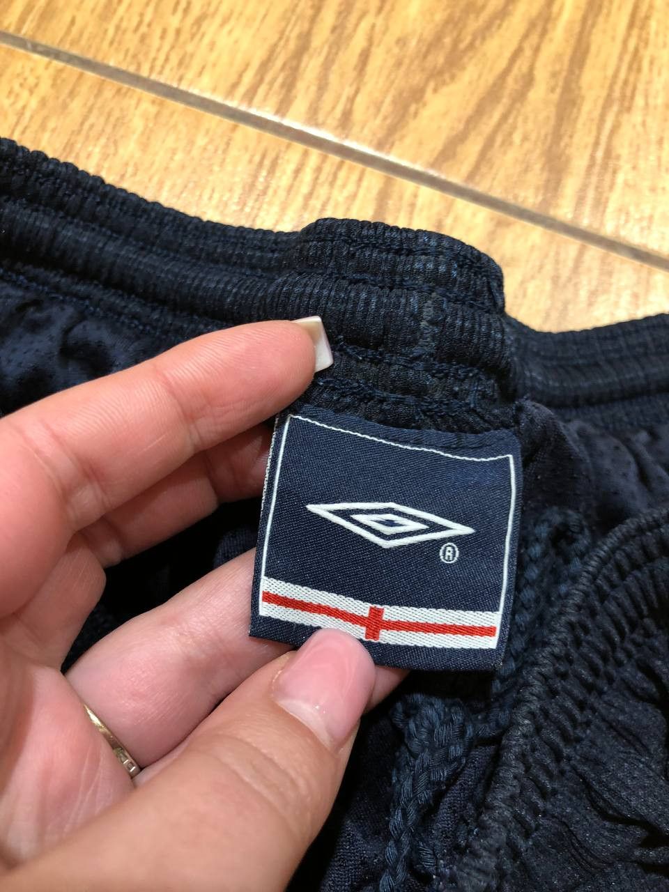 Umbro Umbro England Retro Sports Shorts Pants Football Size US 32 / EU 48 - 2 Thumbnail