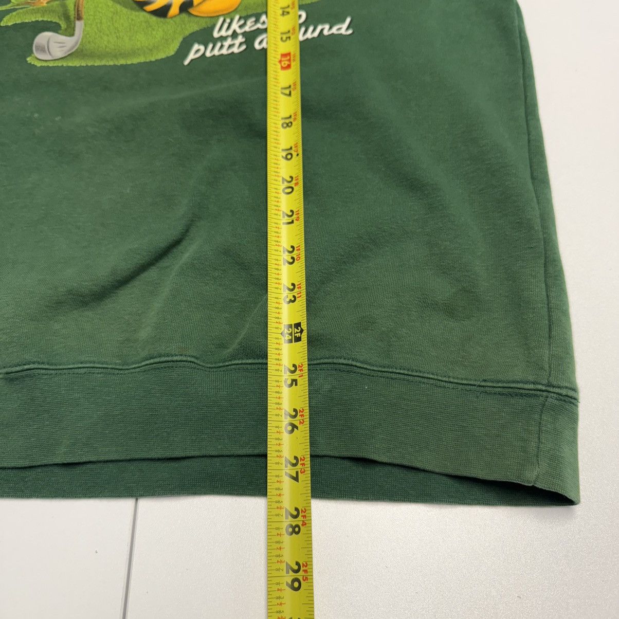 Disney Vintage Disney Tigger Golf Sweatshirt Mens L 23x26.5 Green C Size US L / EU 52-54 / 3 - 10 Thumbnail