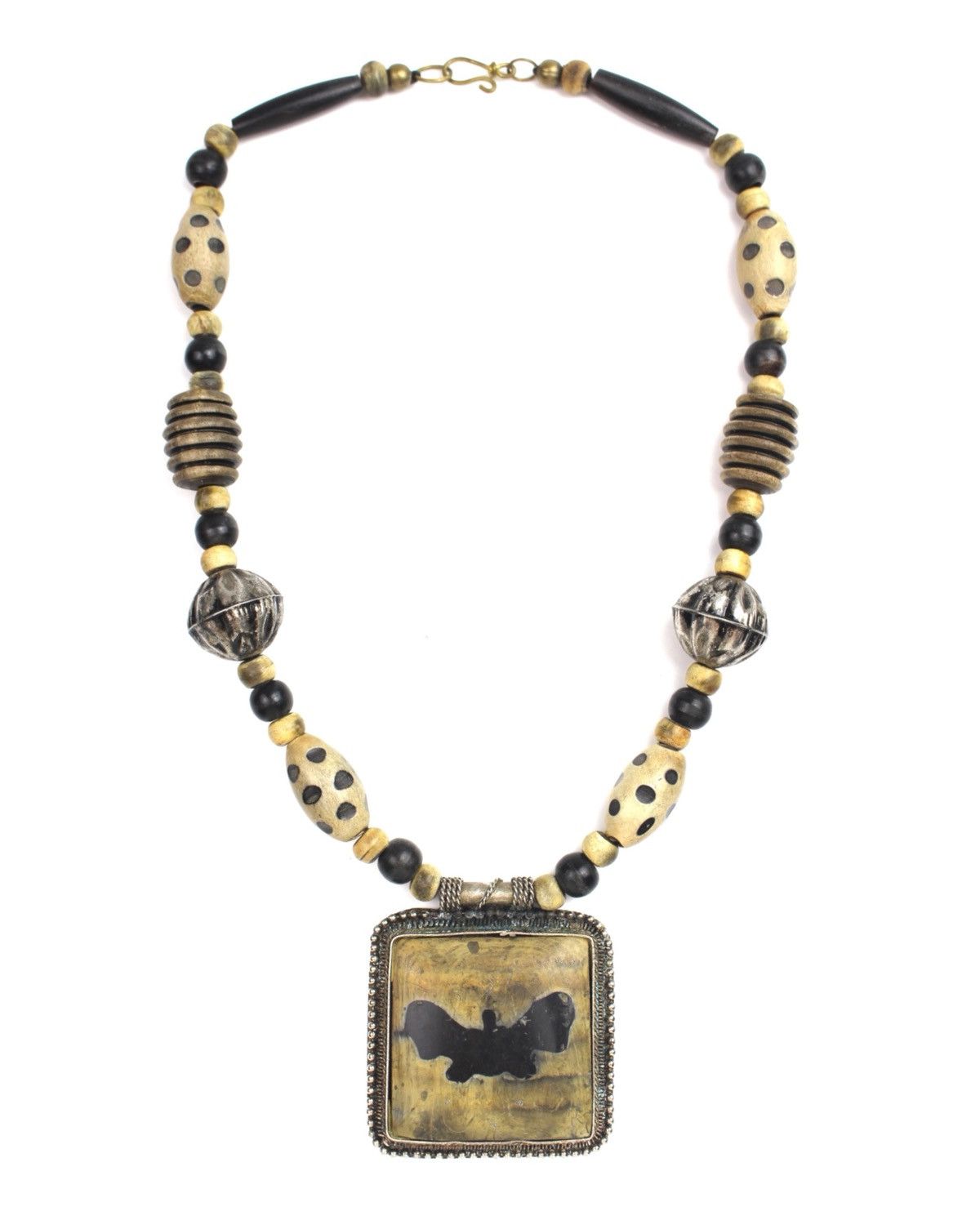 If Six Was Nine 1990S JAPANESE MADE SHADOWWING BUTTERFLY MEDALLION NECKLACE Size ONE SIZE - 1 Thumbnail