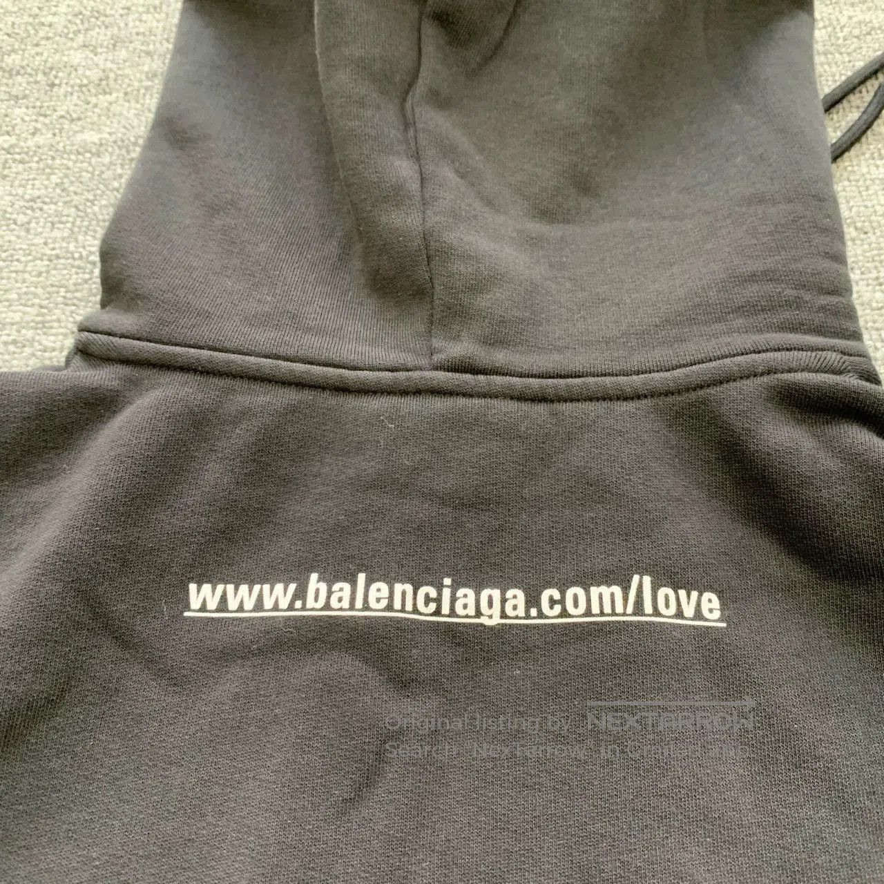 Balenciaga black valenciaga heart graphic hoodie sweatshirt. Size US S / EU 44-46 / 1 - 8 Thumbnail
