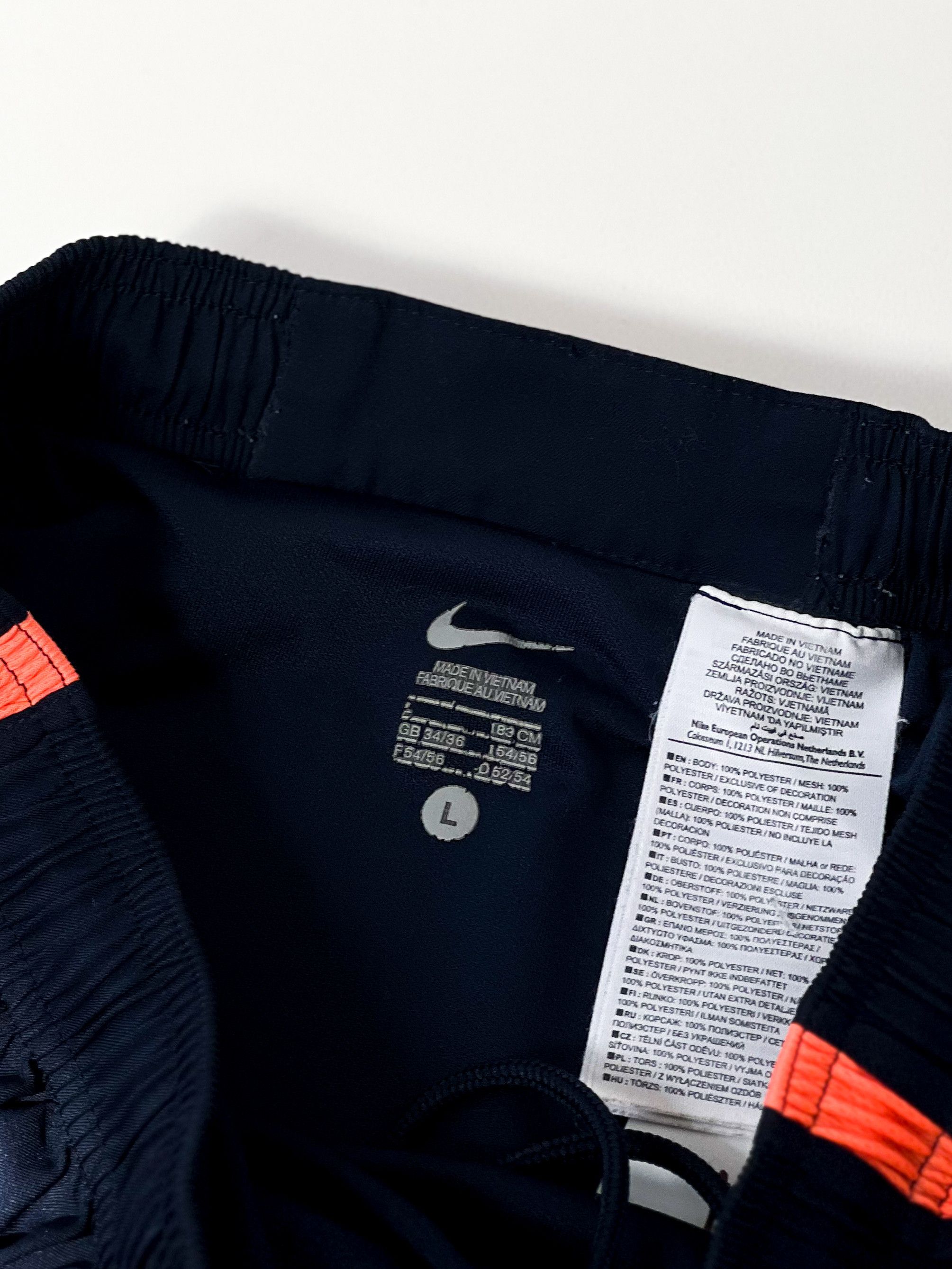 Nike Nike x Barcelona tr shorts Size US 34 / EU 50 - 6 Thumbnail