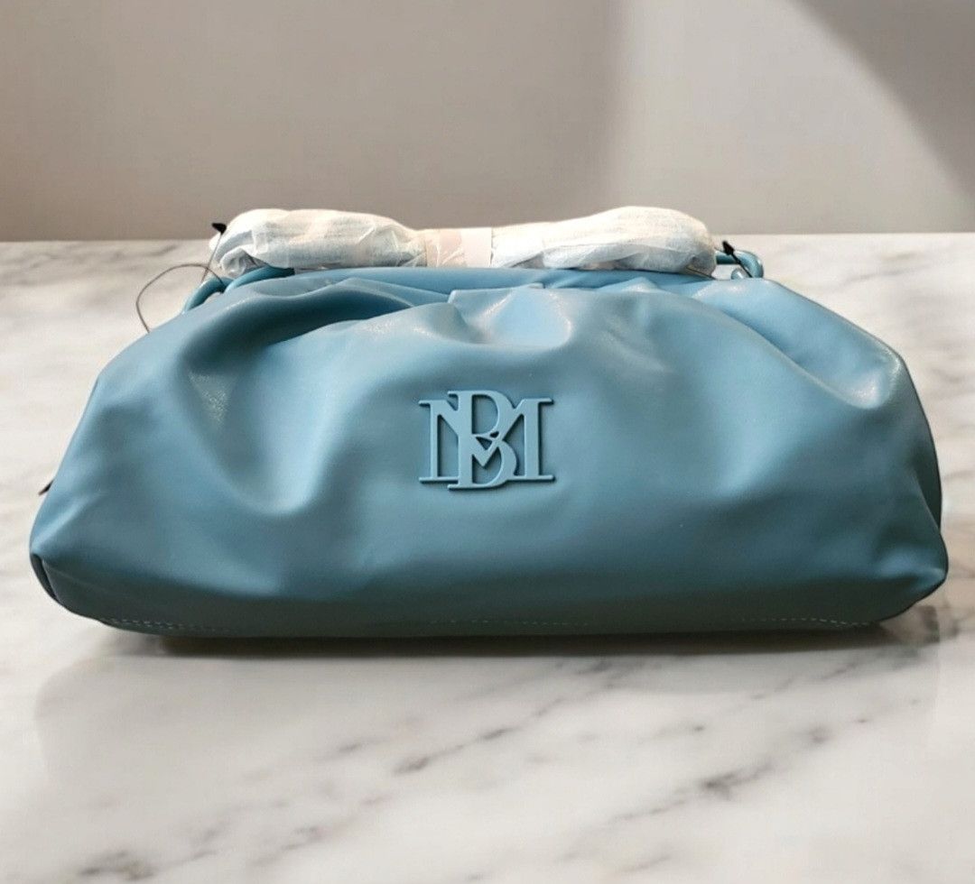Badgley Mischka NWT Bagley Mishka Clutch w/Chain Strap Size ONE SIZE - 9 Thumbnail