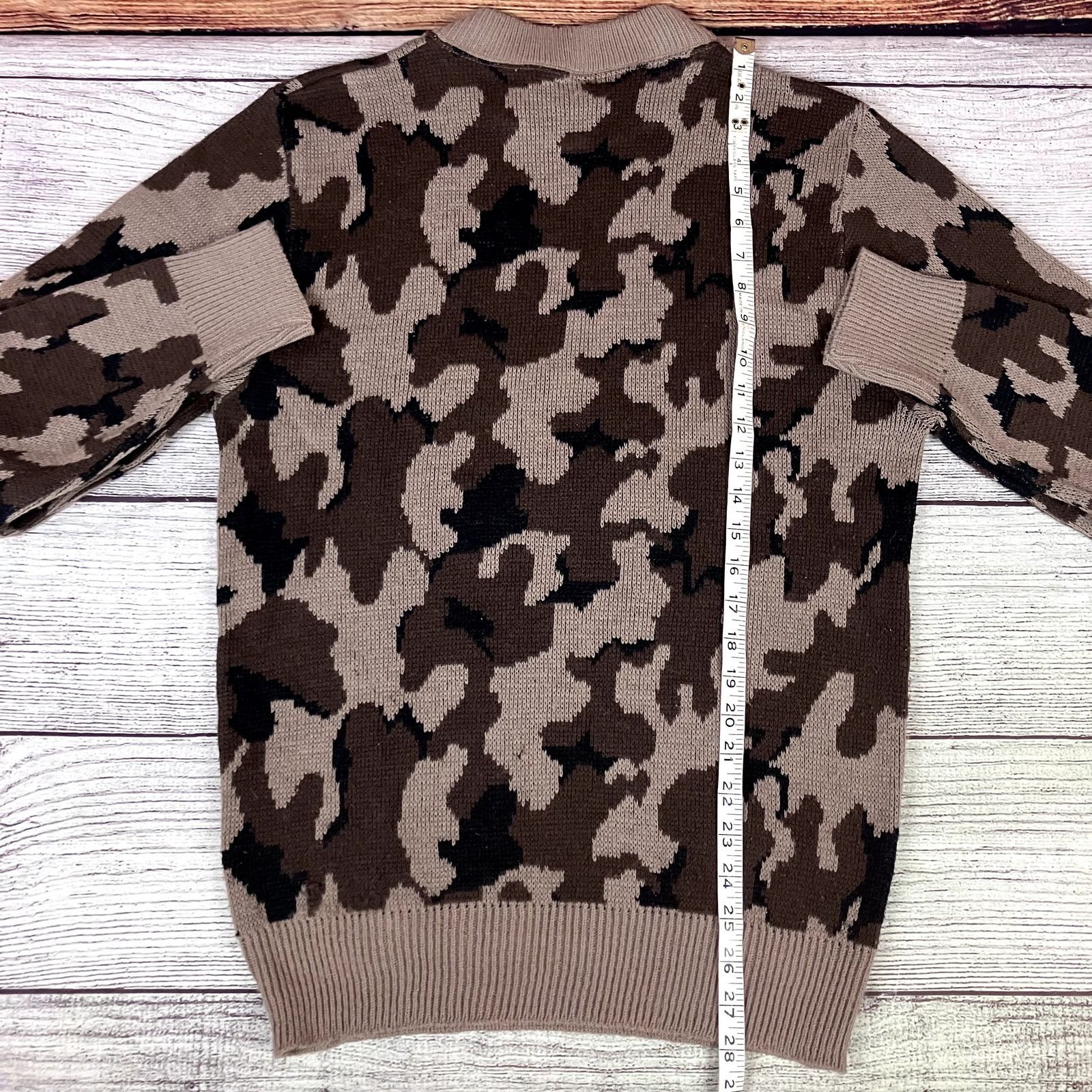 Vintage Vintage 1990s Winona Camouflage Wool Crewneck Sweater Size US L / EU 52-54 / 3 - 6 Thumbnail